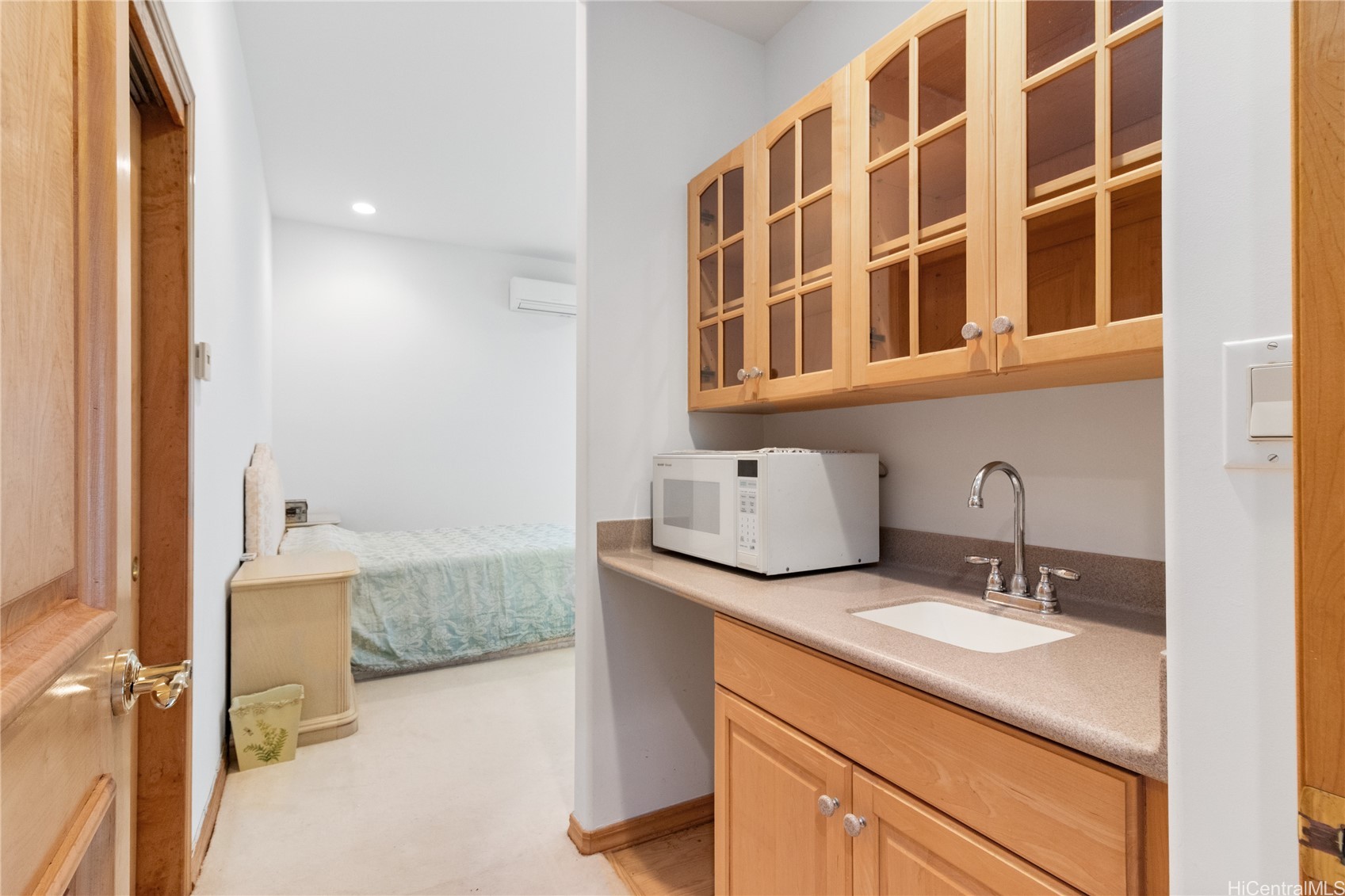 399 Puuikena Drive Property Photo 15