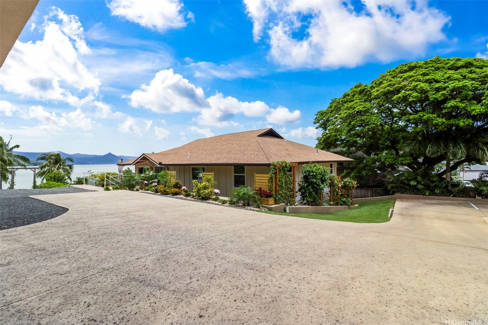 44-421 Kaneohe Bay Drive Property Photo 3