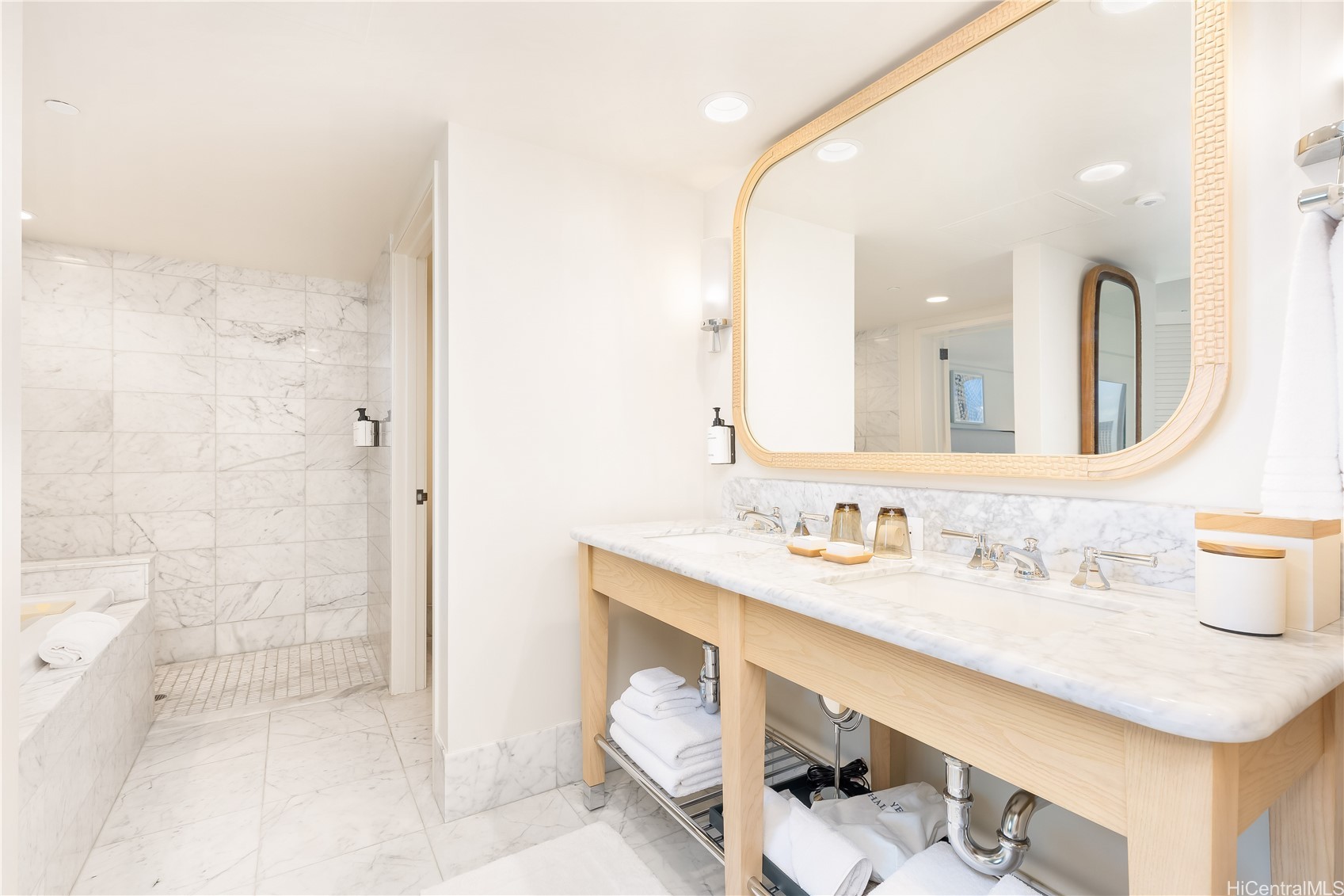 223 Saratoga Road 2011 Property Photo 20