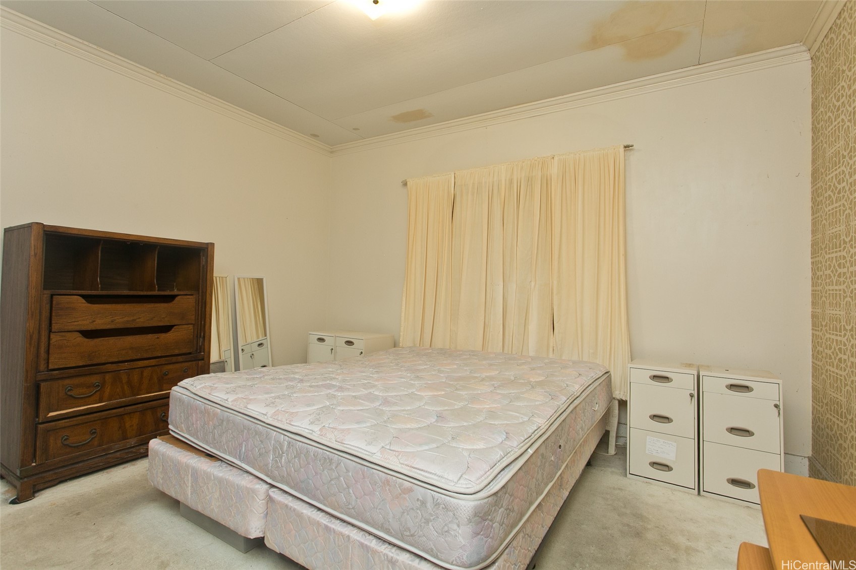 2970 Robert Place Property Photo 6