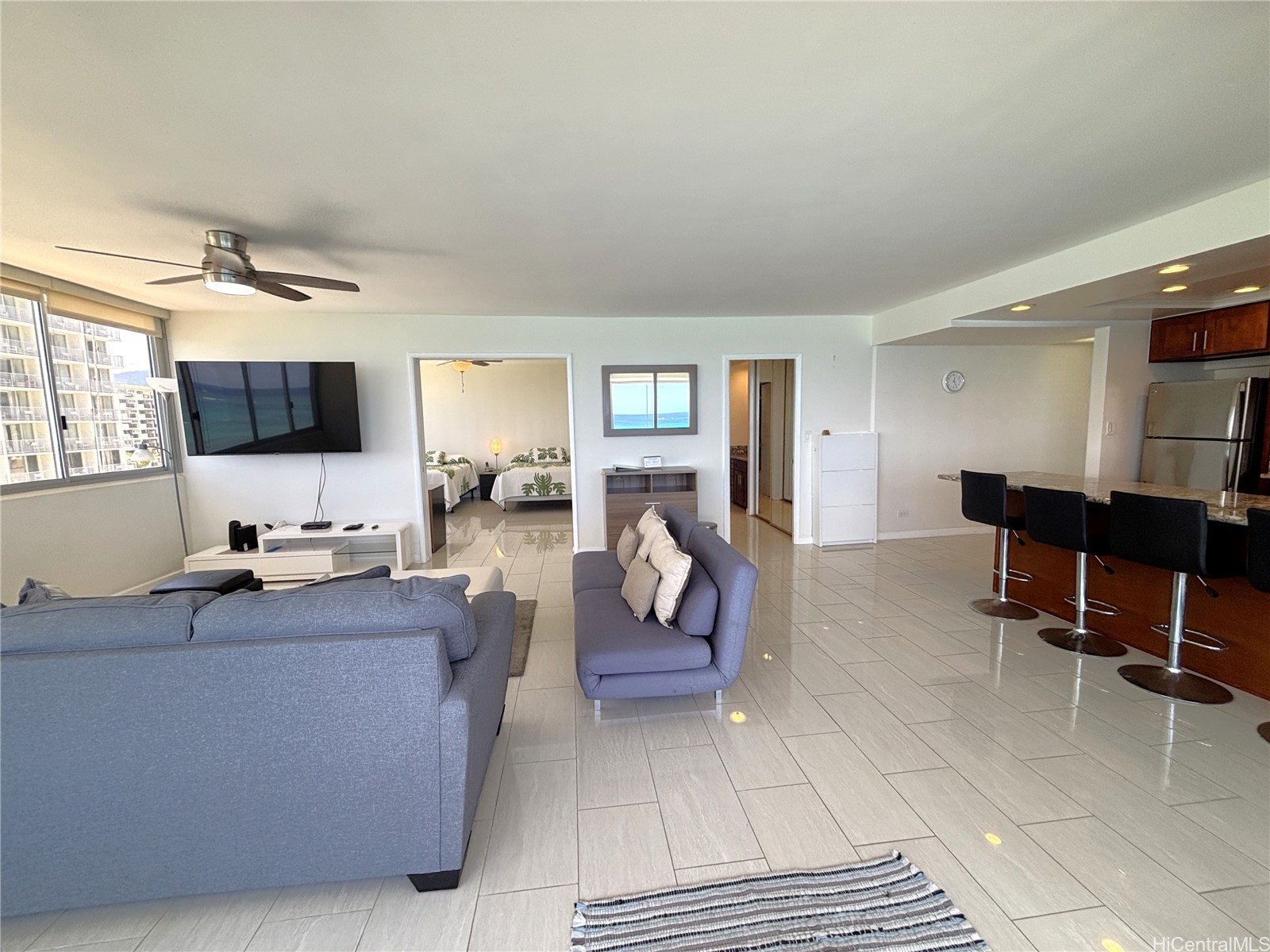 2500 Kalakaua Avenue 1002 Property Photo 7
