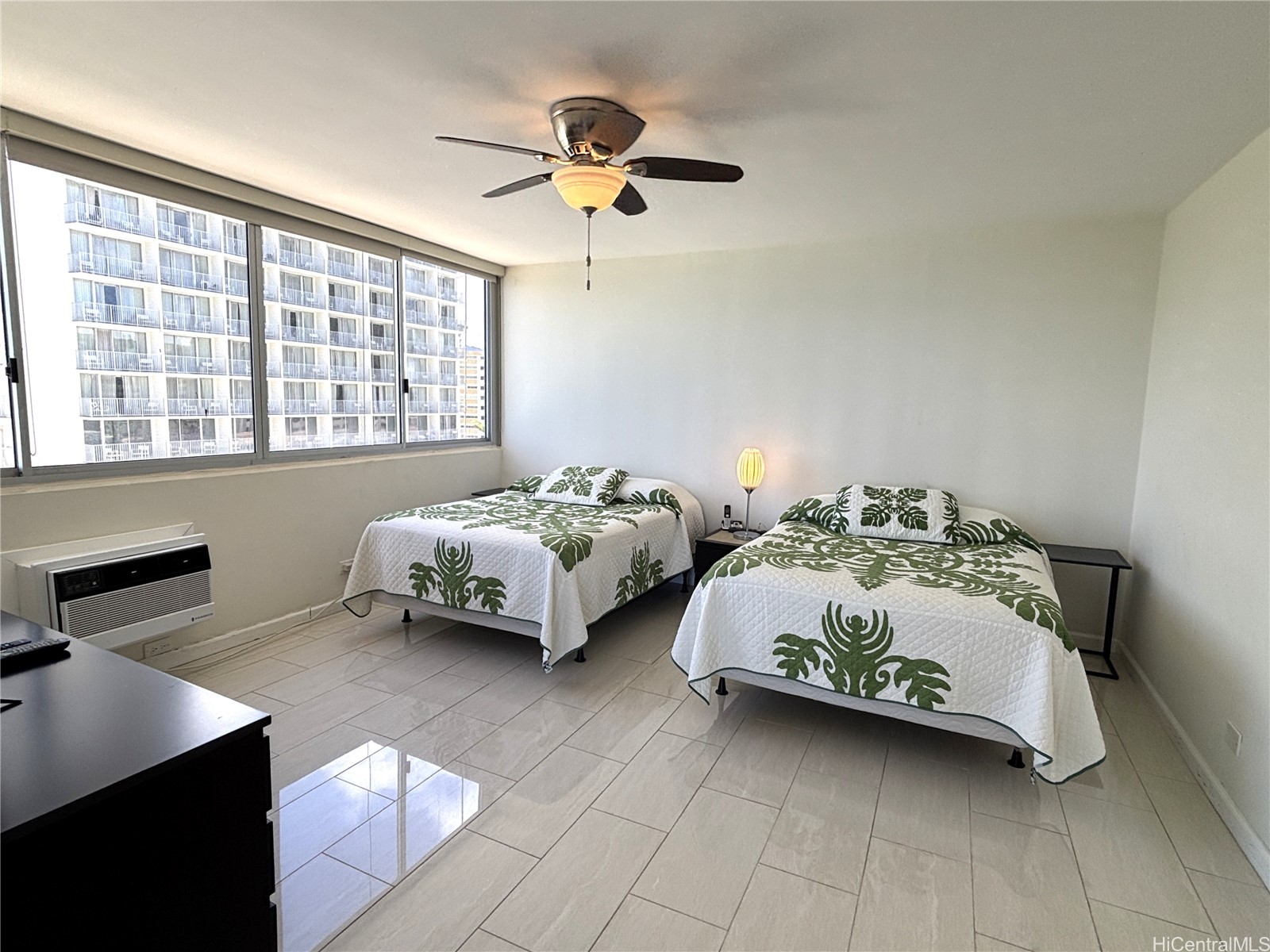 2500 Kalakaua Avenue 1002 Property Photo 8