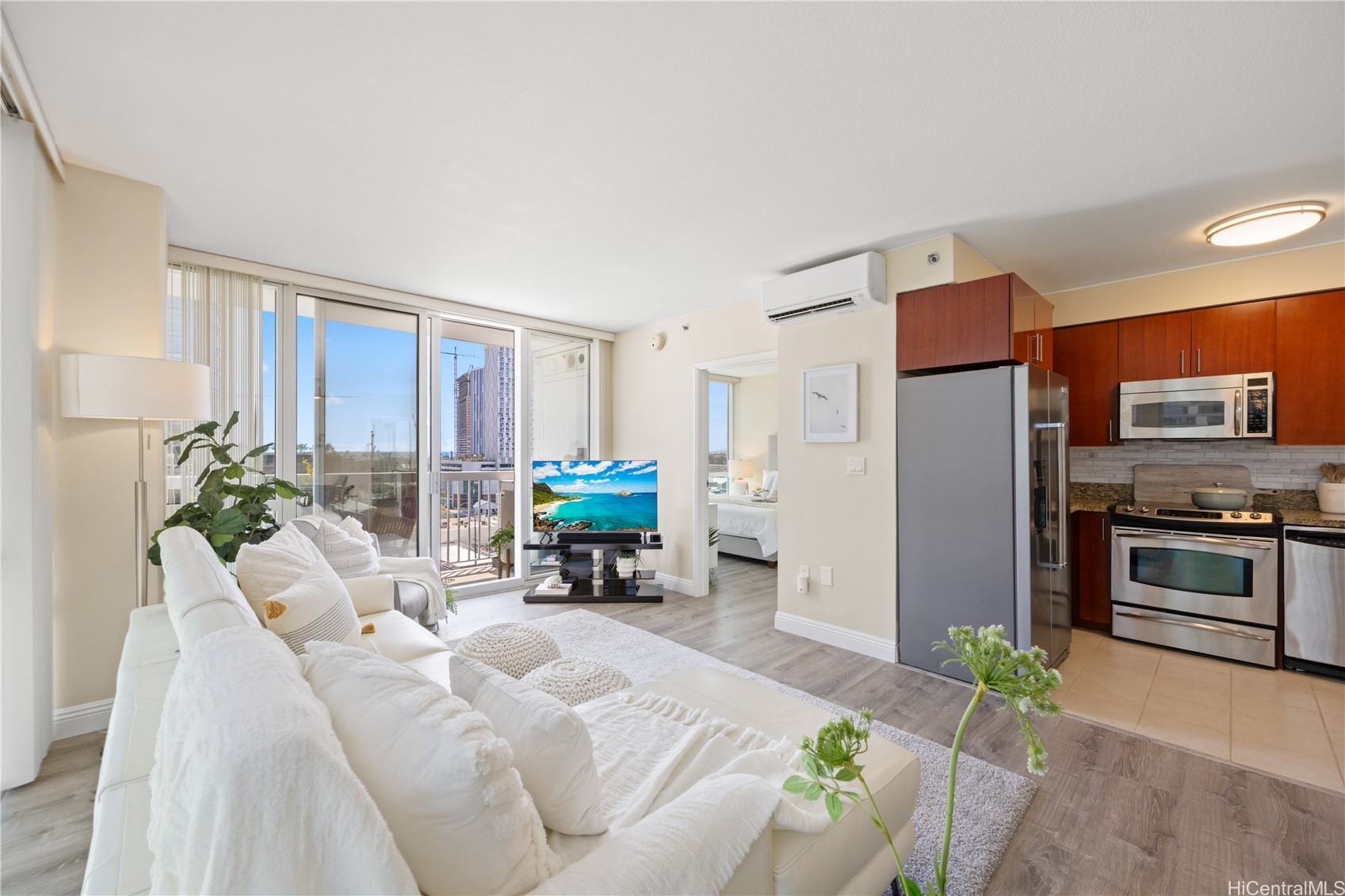 909 Kapiolani Boulevard 1101 Property Photo 6