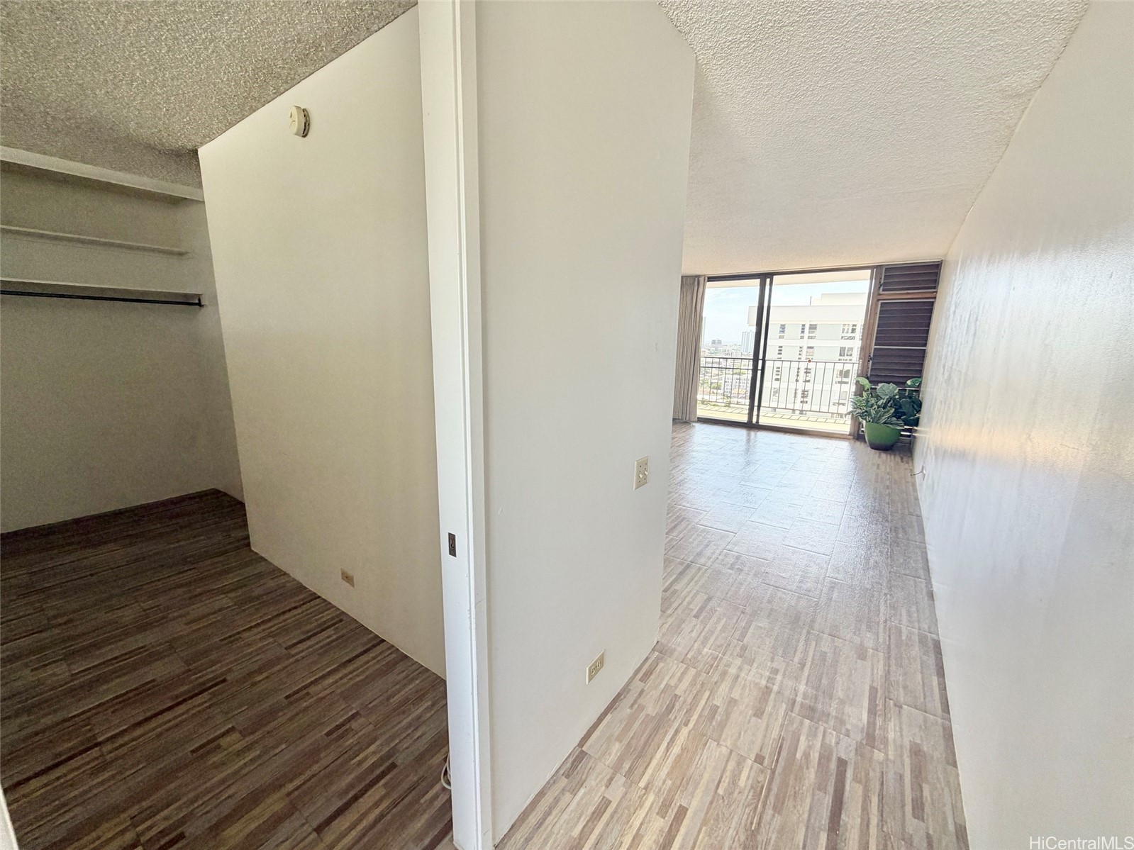 1630 Liholiho Street 1404 Property Photo 14