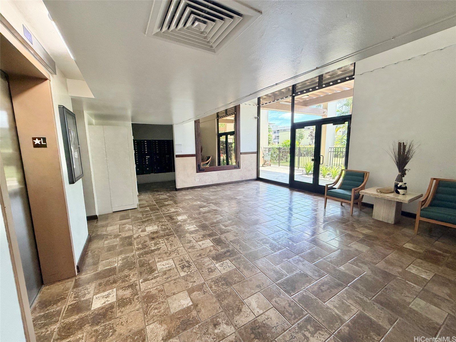 1630 Liholiho Street 1404 Property Photo 16