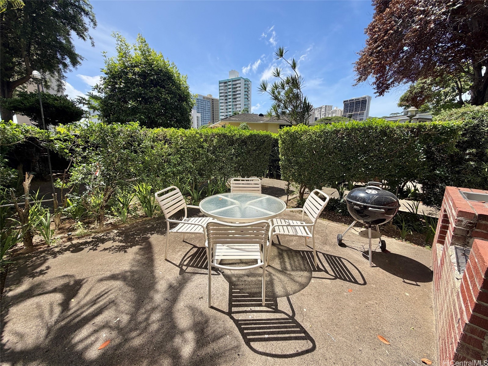 1630 Liholiho Street 1404 Property Photo 18
