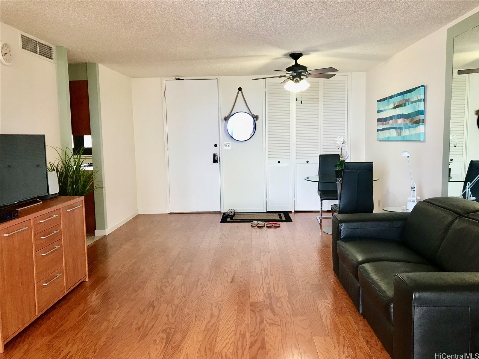 1650 Ala Moana Boulevard 1809 Property Photo 2
