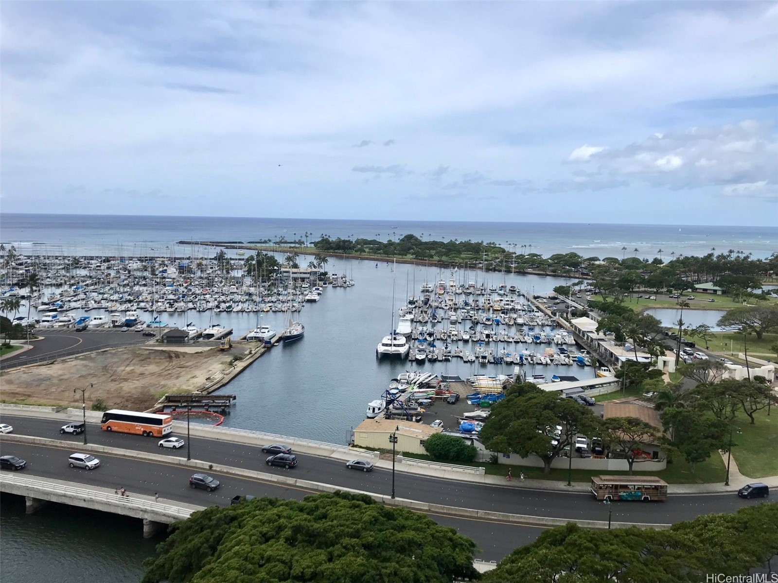 1650 Ala Moana Boulevard 1809 Property Photo 3