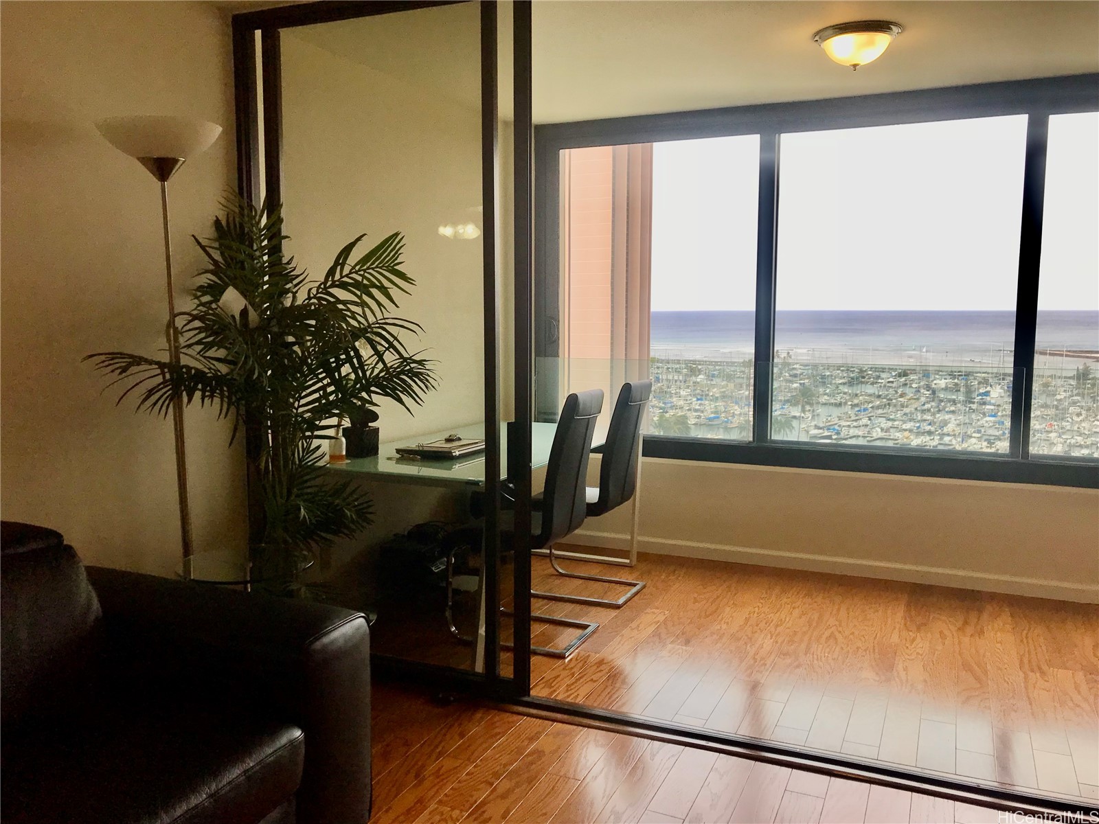1650 Ala Moana Boulevard 1809 Property Photo 4