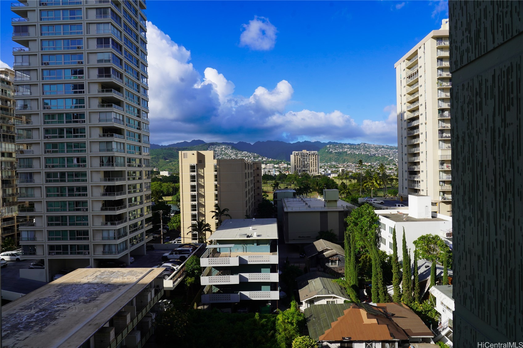 2440 Kuhio Avenue 712 Property Photo 14