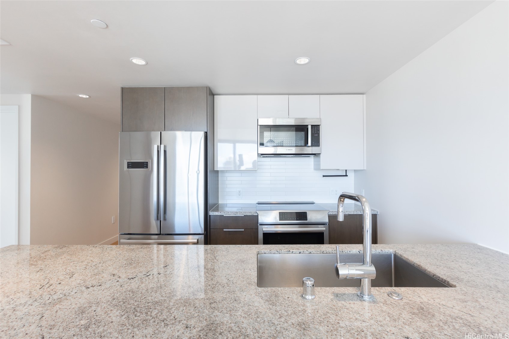 1001 Queen Street 2415 Property Photo 1