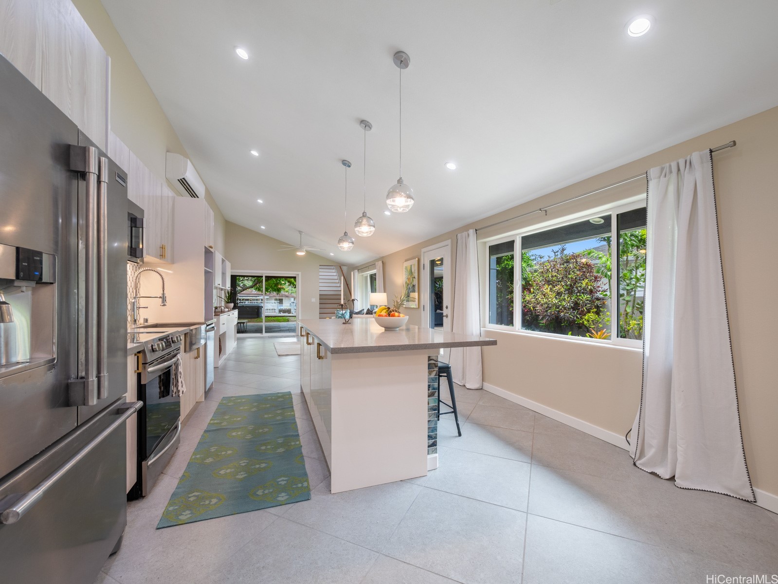 6601 Hawaii Kai Drive Property Photo 5