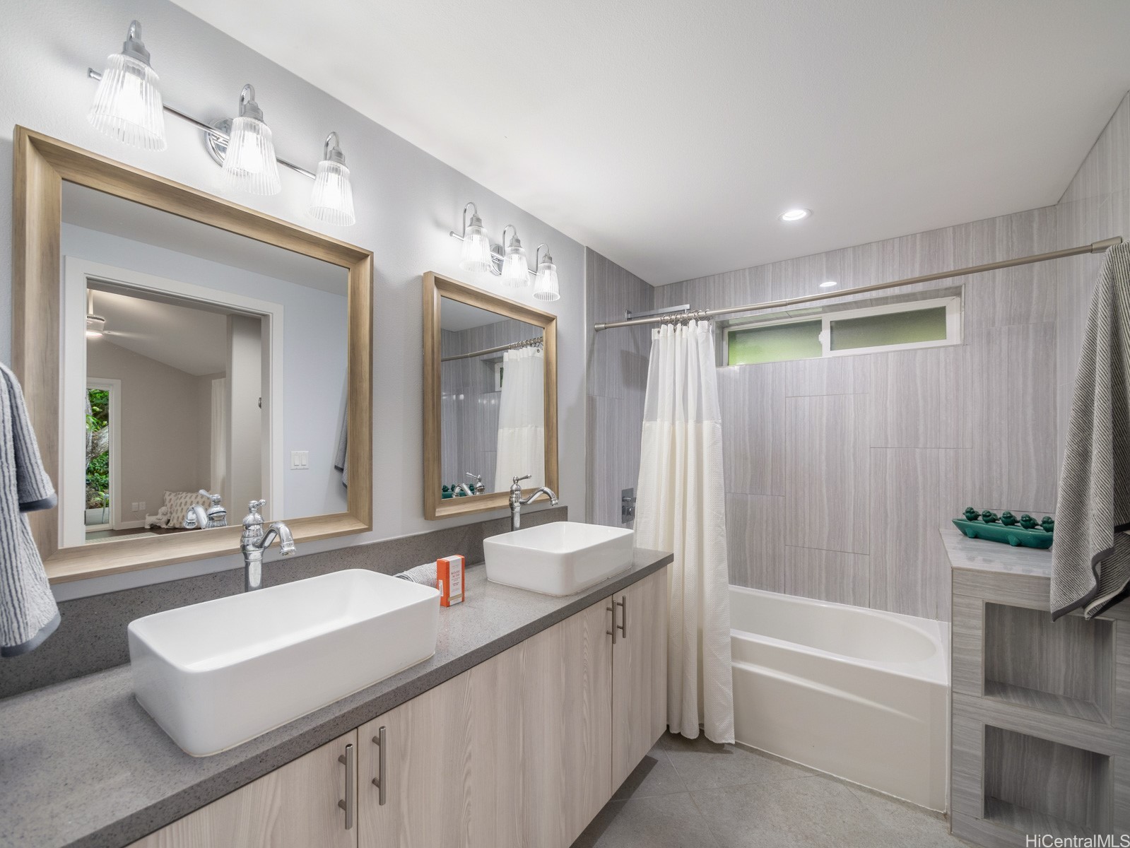 6601 Hawaii Kai Drive Property Photo 12