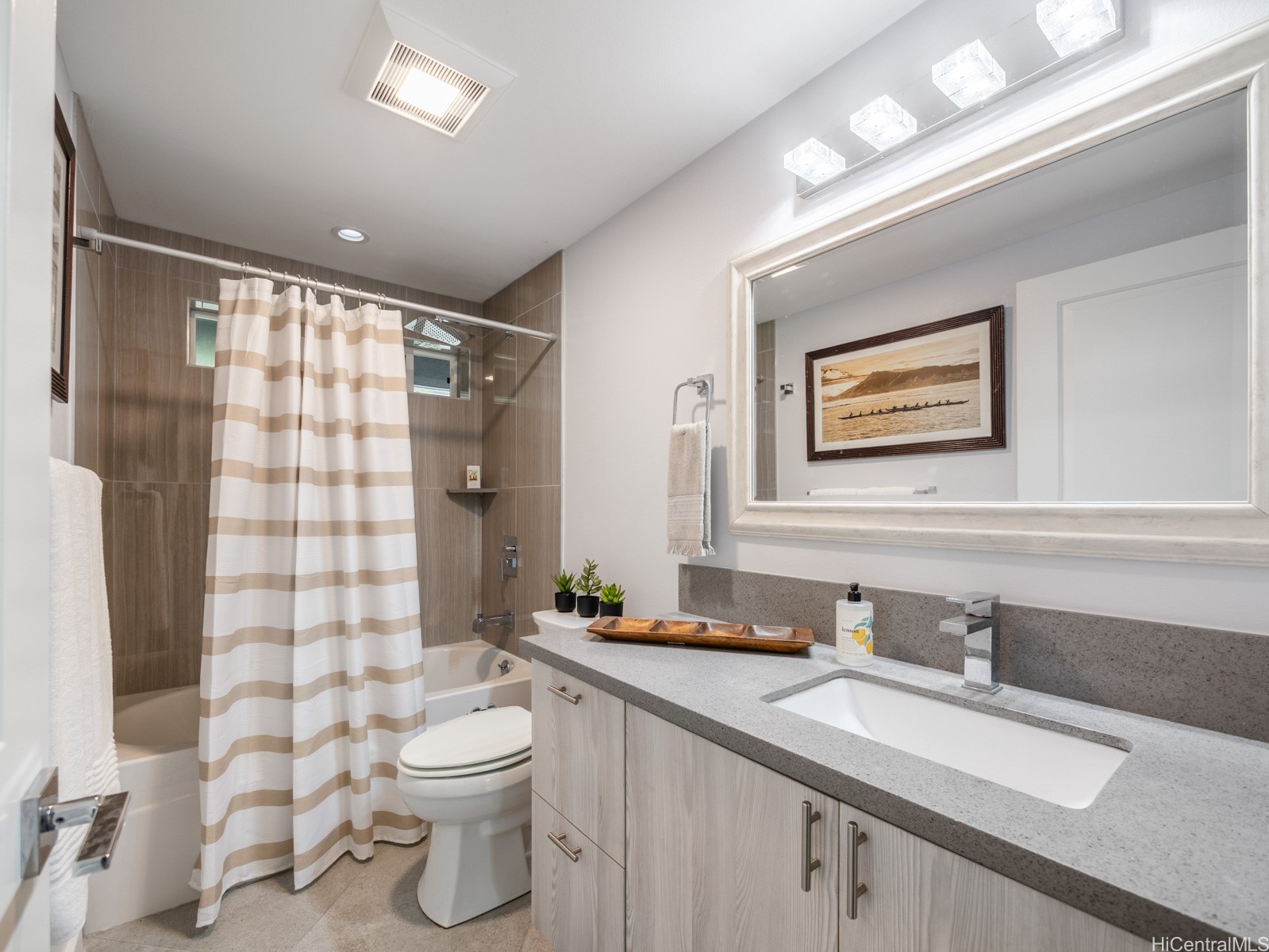 6601 Hawaii Kai Drive Property Photo 14