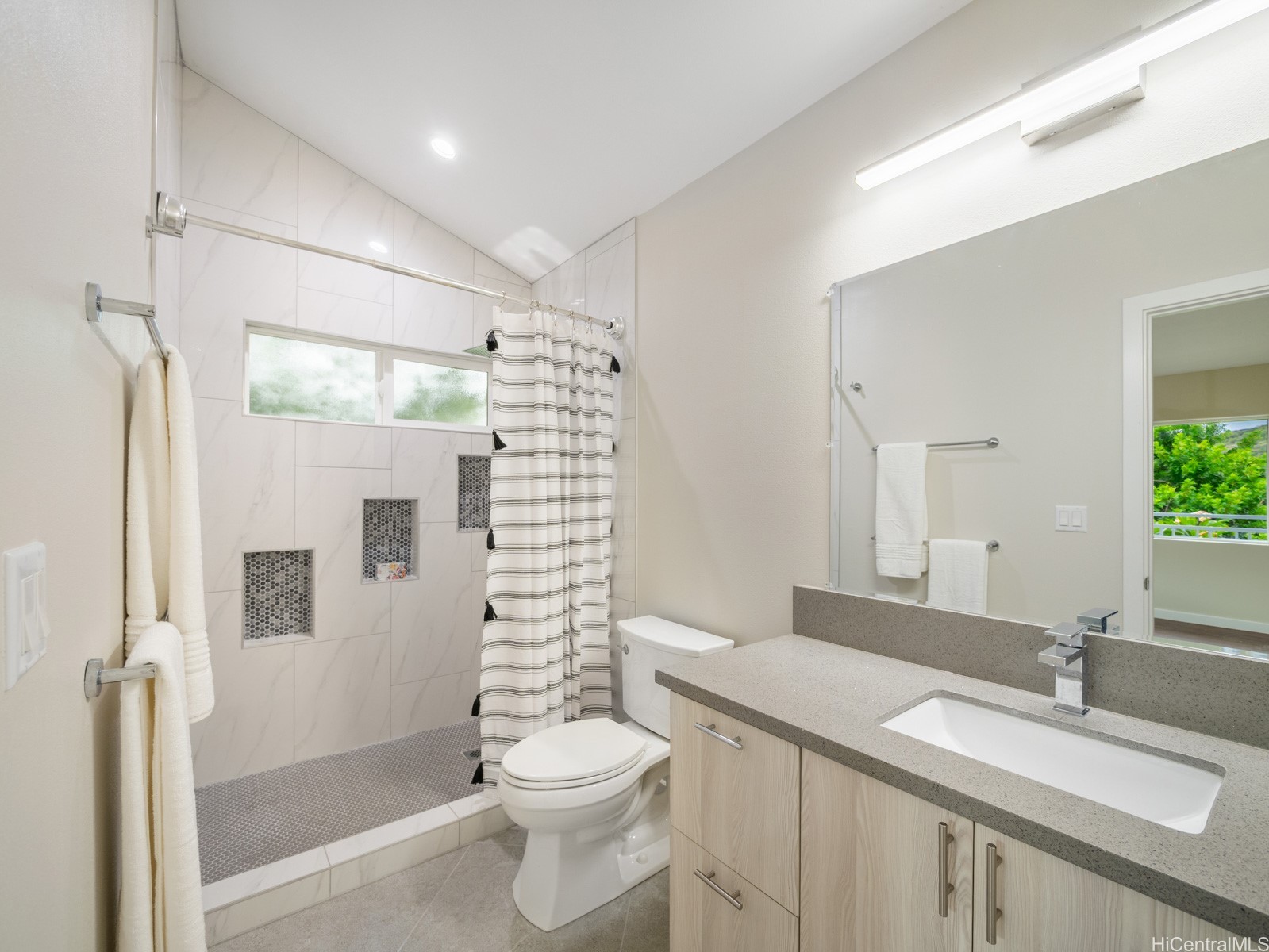 6601 Hawaii Kai Drive Property Photo 19