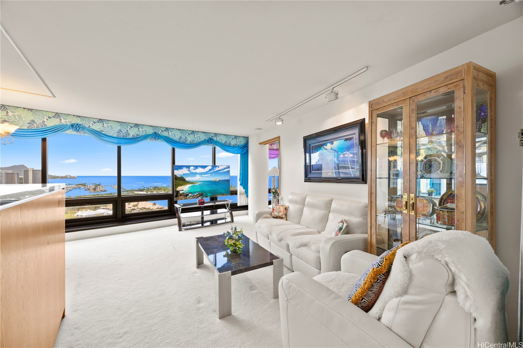 1330 Ala Moana Boulevard 2206 Property Photo 4