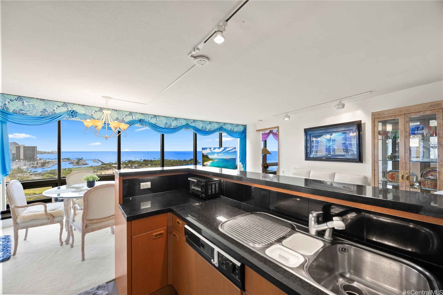 1330 Ala Moana Boulevard 2206 Property Photo 13