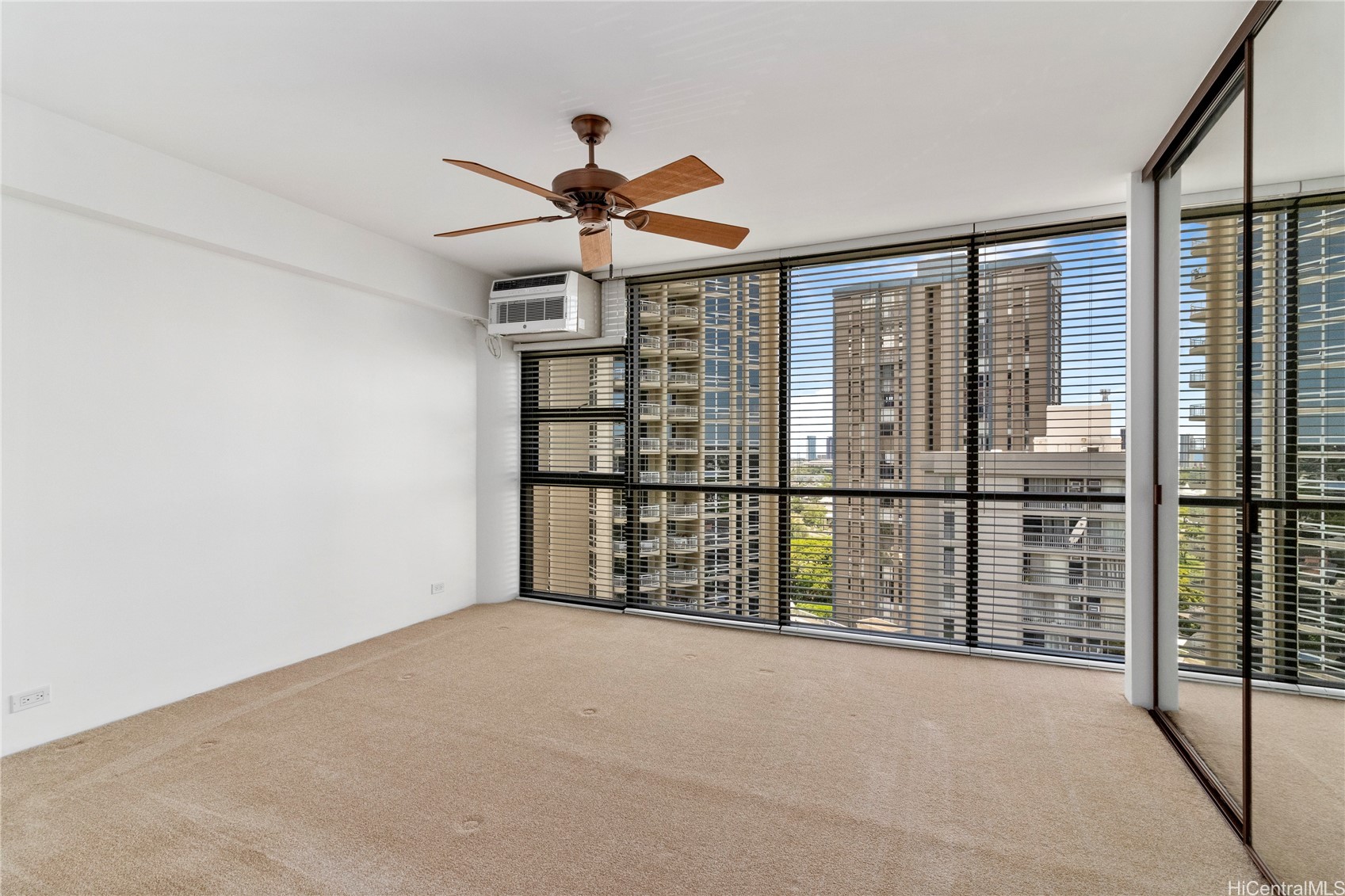 2101 Nuuanu Avenue I1002 Property Photo 9