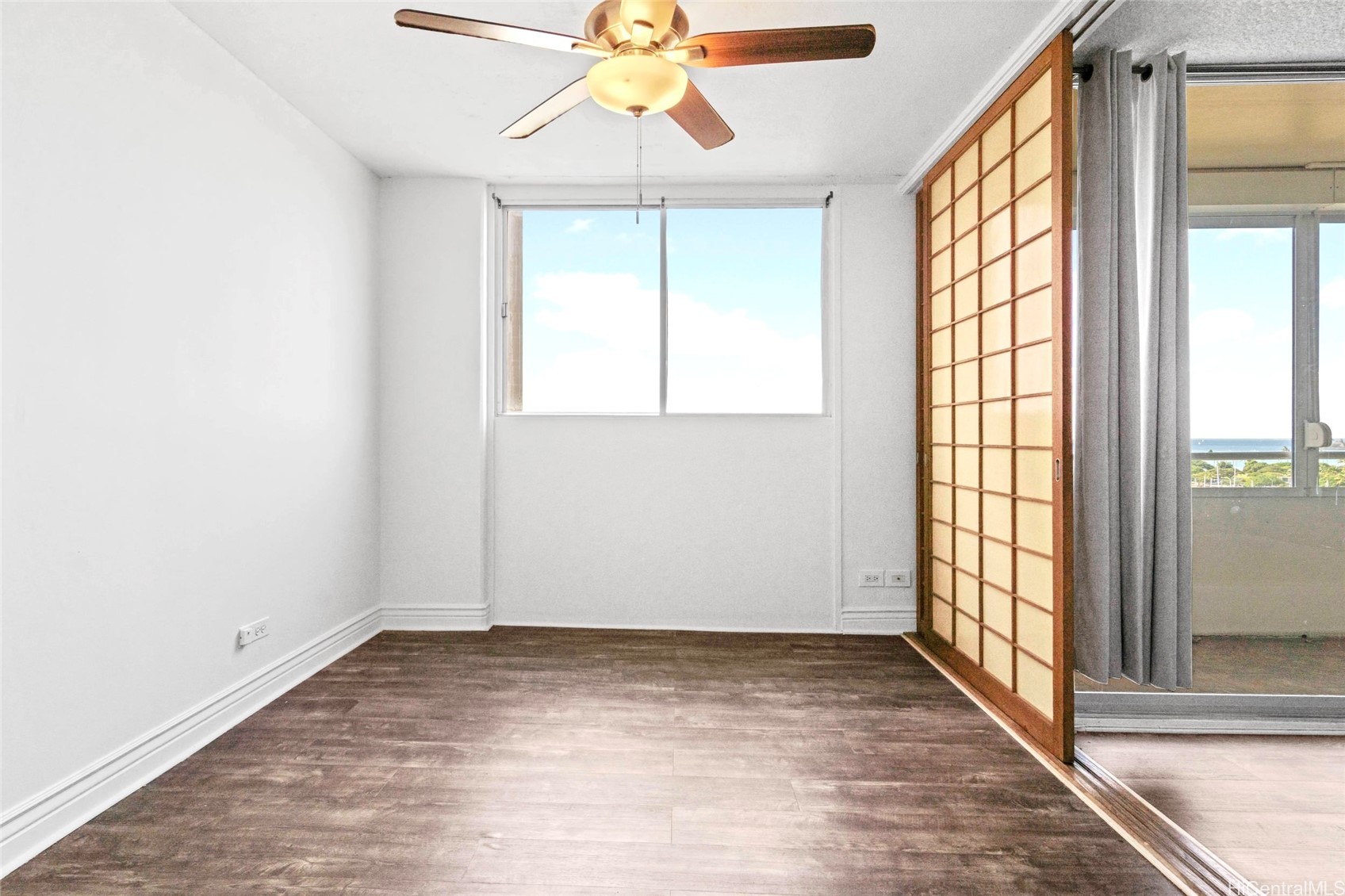 1676 Ala Moana Boulevard 906 Property Photo 13
