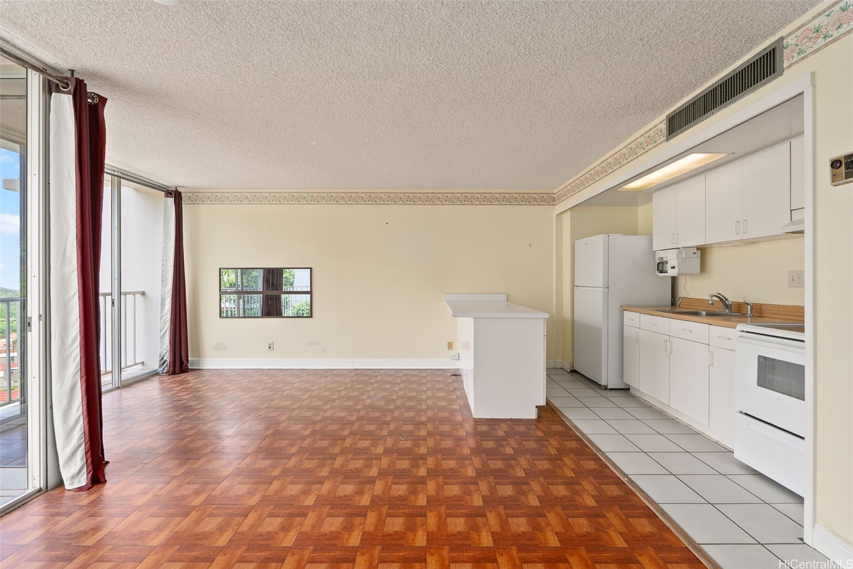 84-680 Kili Drive A704 Property Photo 2