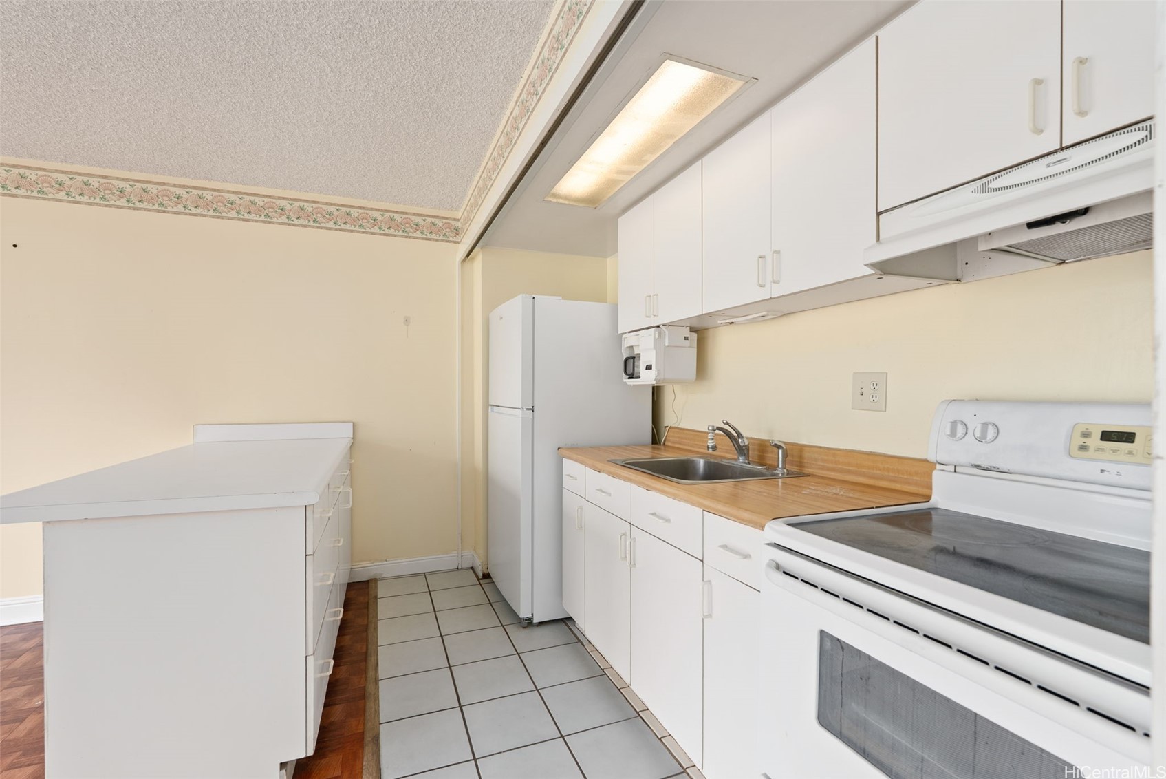 84-680 Kili Drive A704 Property Photo 4