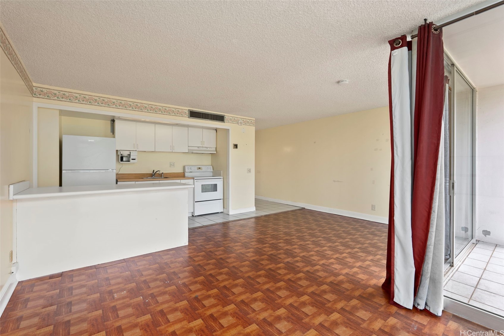 84-680 Kili Drive A704 Property Photo 5