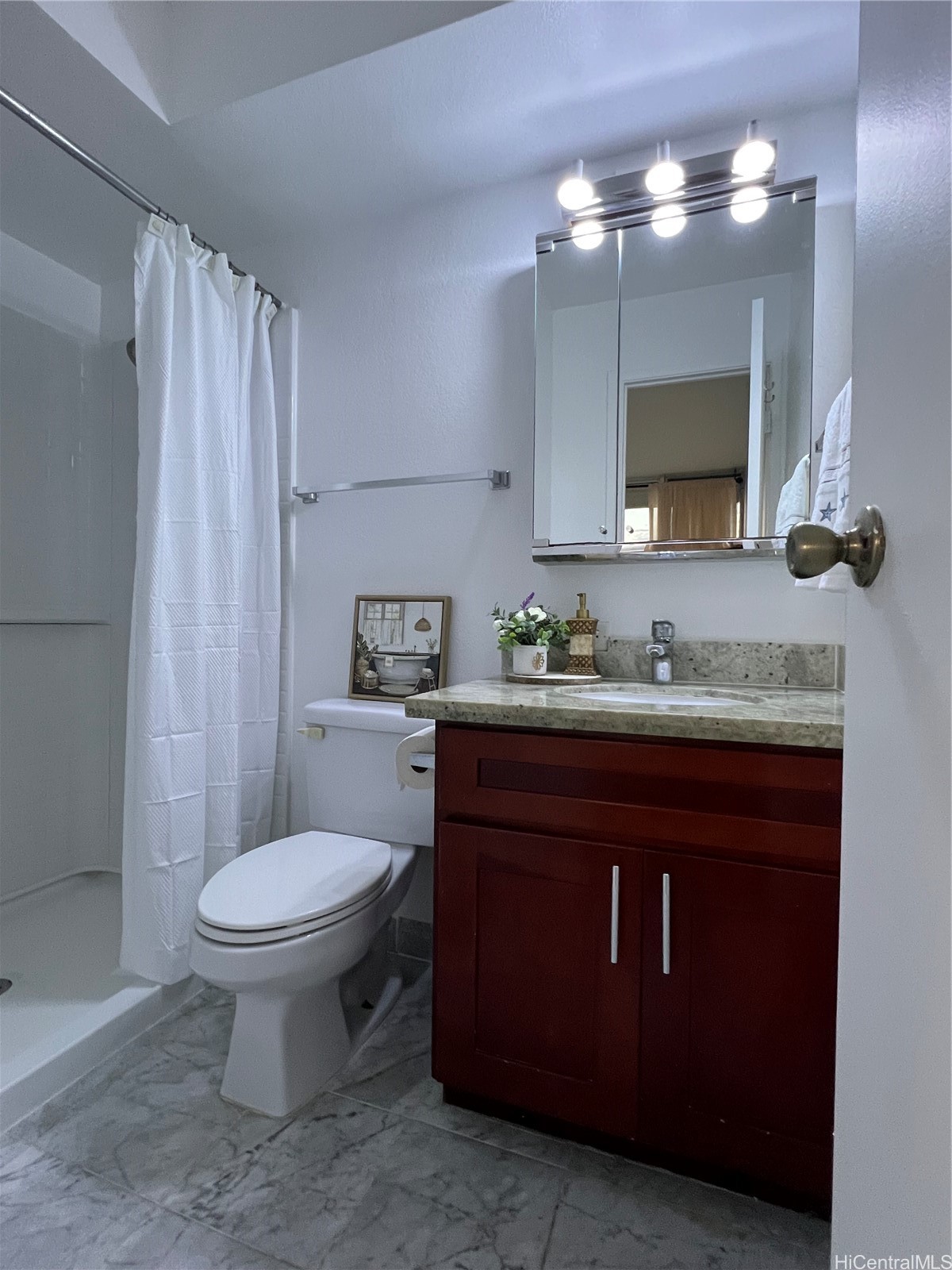 98-99 Uao Place 2810 Property Photo 4