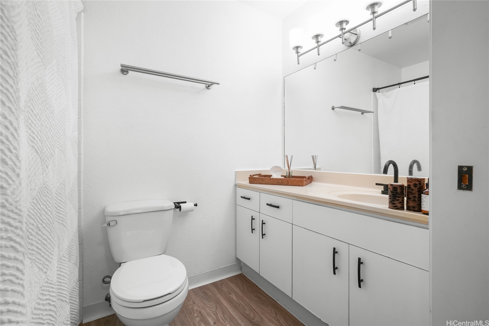 95-802 Wikao Street R202 Property Photo 7