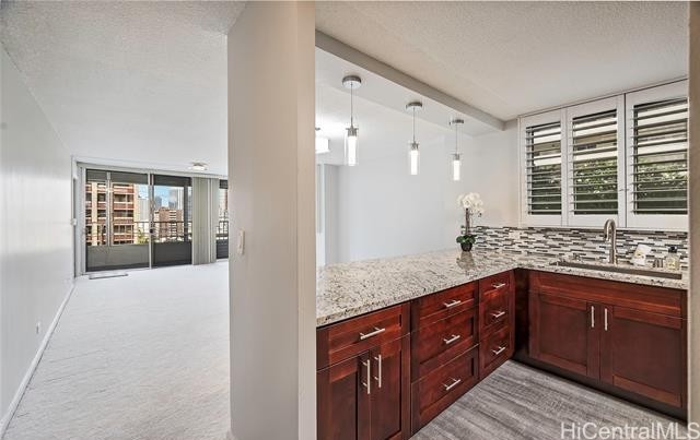 1515 Ward Avenue 101 Property Photo 3