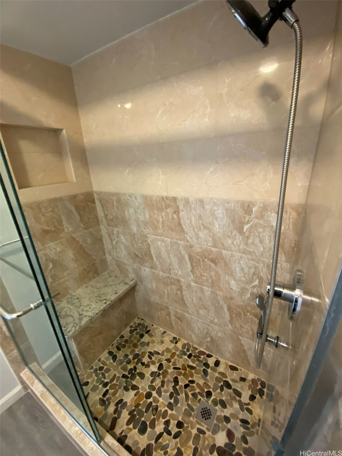 1515 Ward Avenue 101 Property Photo 8