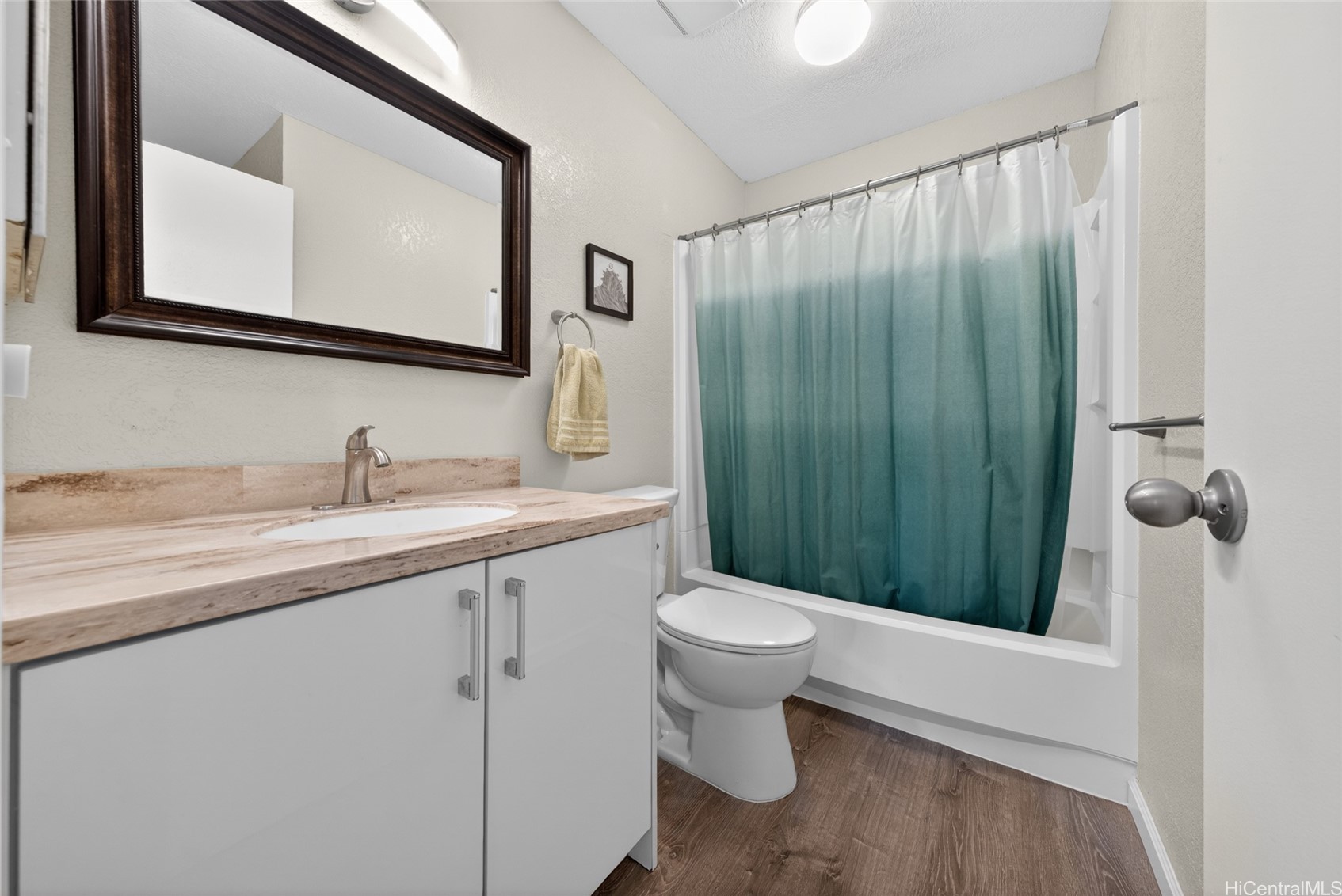 594 Mananai Place 21w Property Photo 13