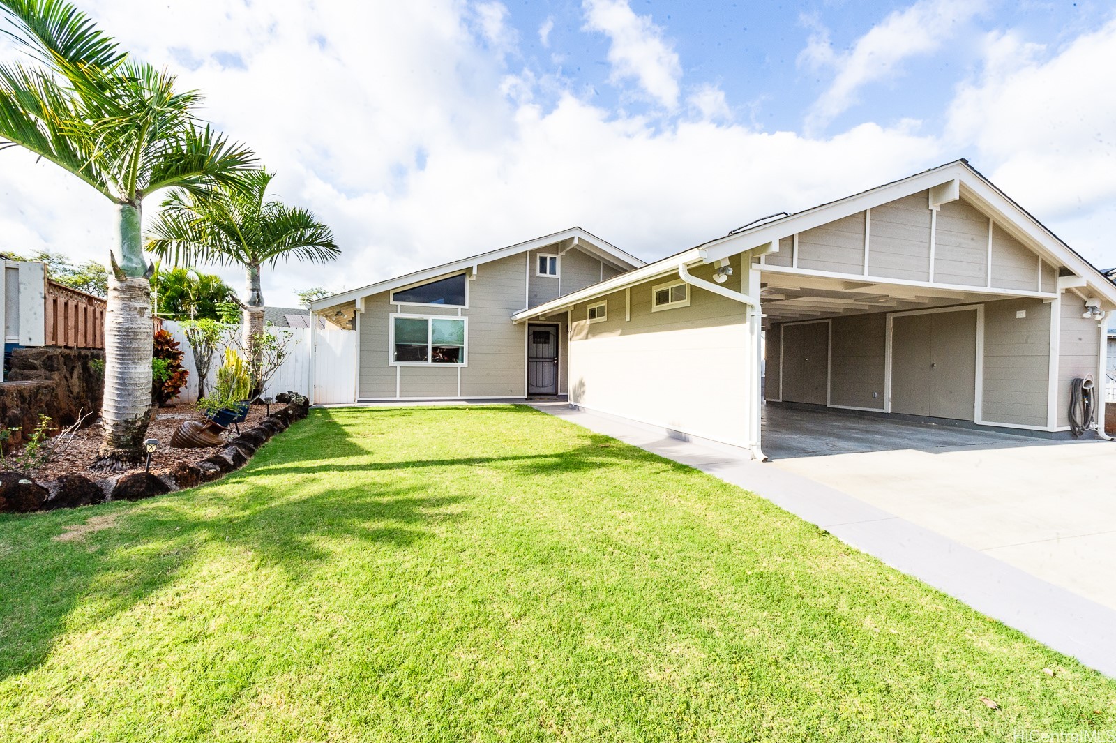 94-318 Akia Place Property Photo 1