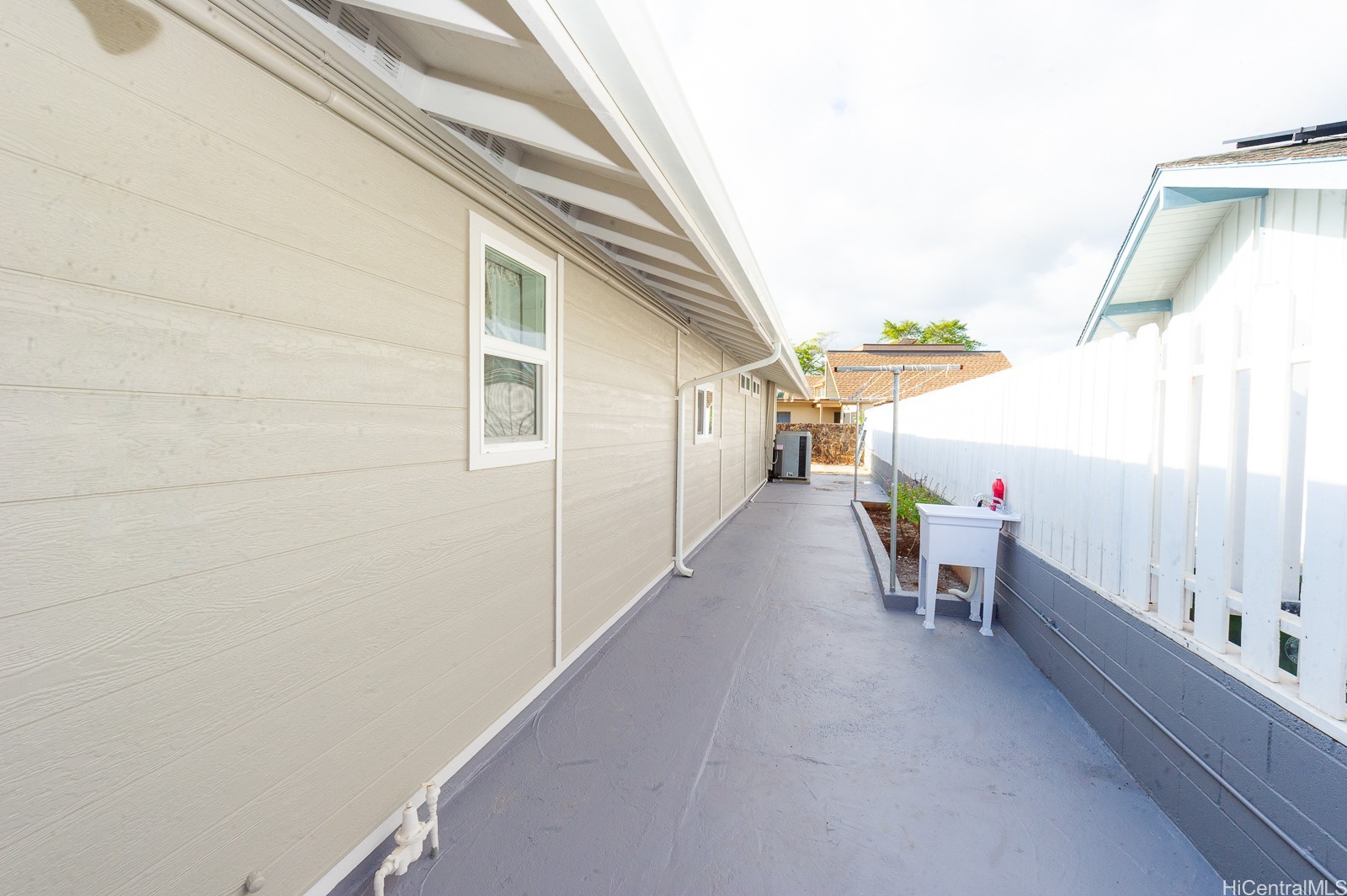 94-318 Akia Place Property Photo 4
