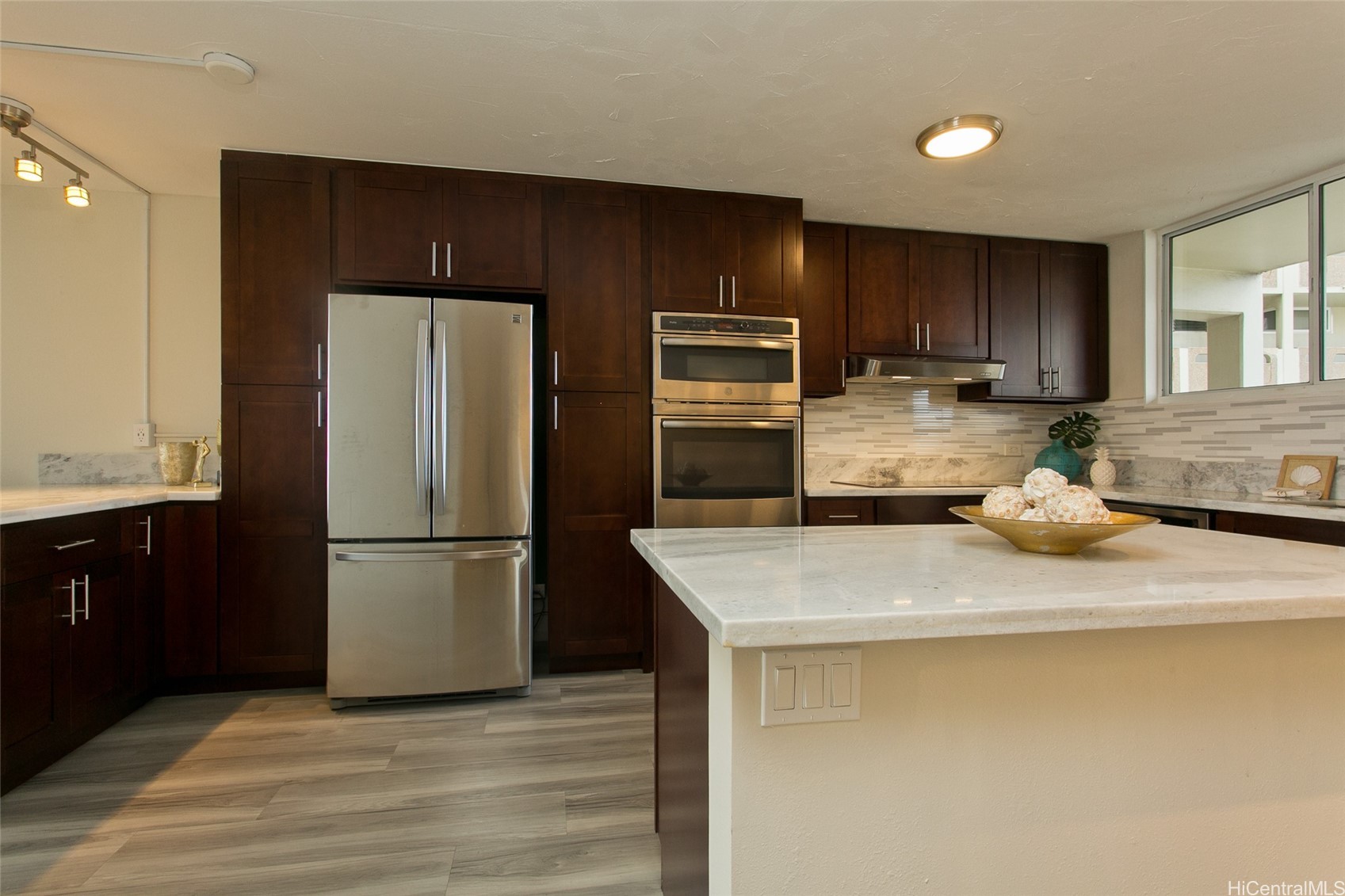 1717 Ala Wai Boulevard 2209 Property Photo 1