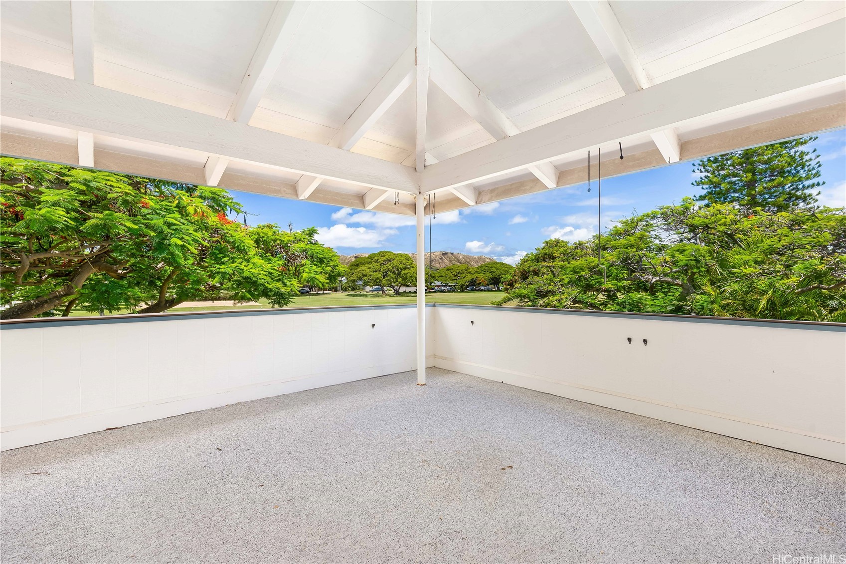 653 Ulumaika Street Property Photo 14