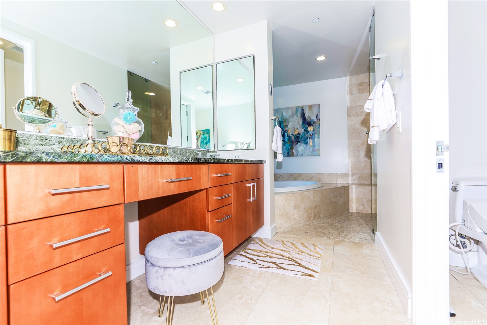 1288 Ala Moana Boulevard 8a Property Photo 8