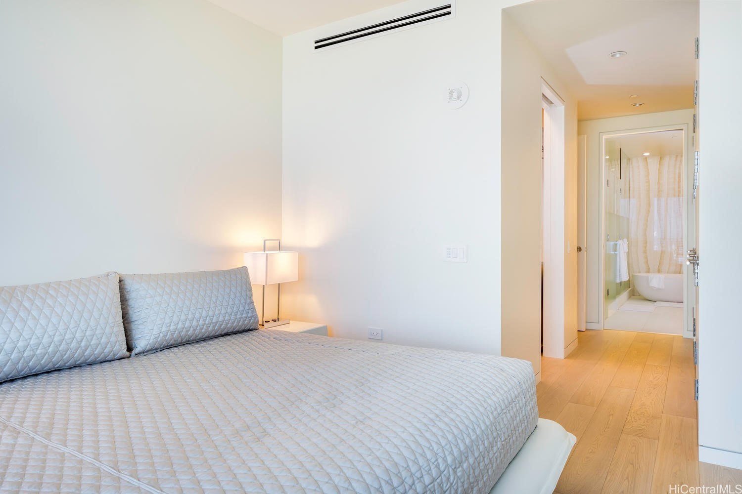 1118 Ala Moana Boulevard 1203 Property Photo 6