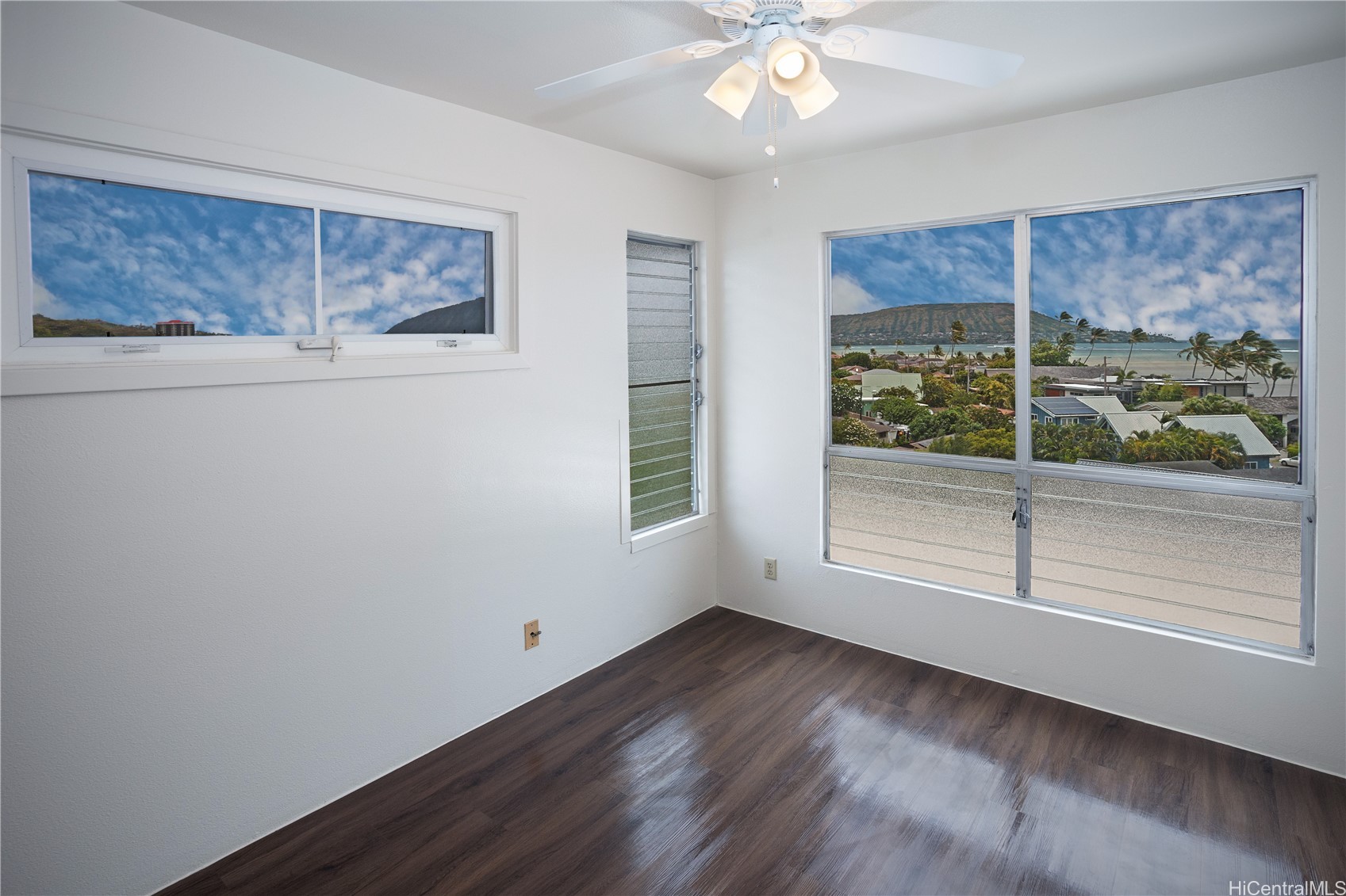 5864 Kalanianaole Highway B Property Photo 10