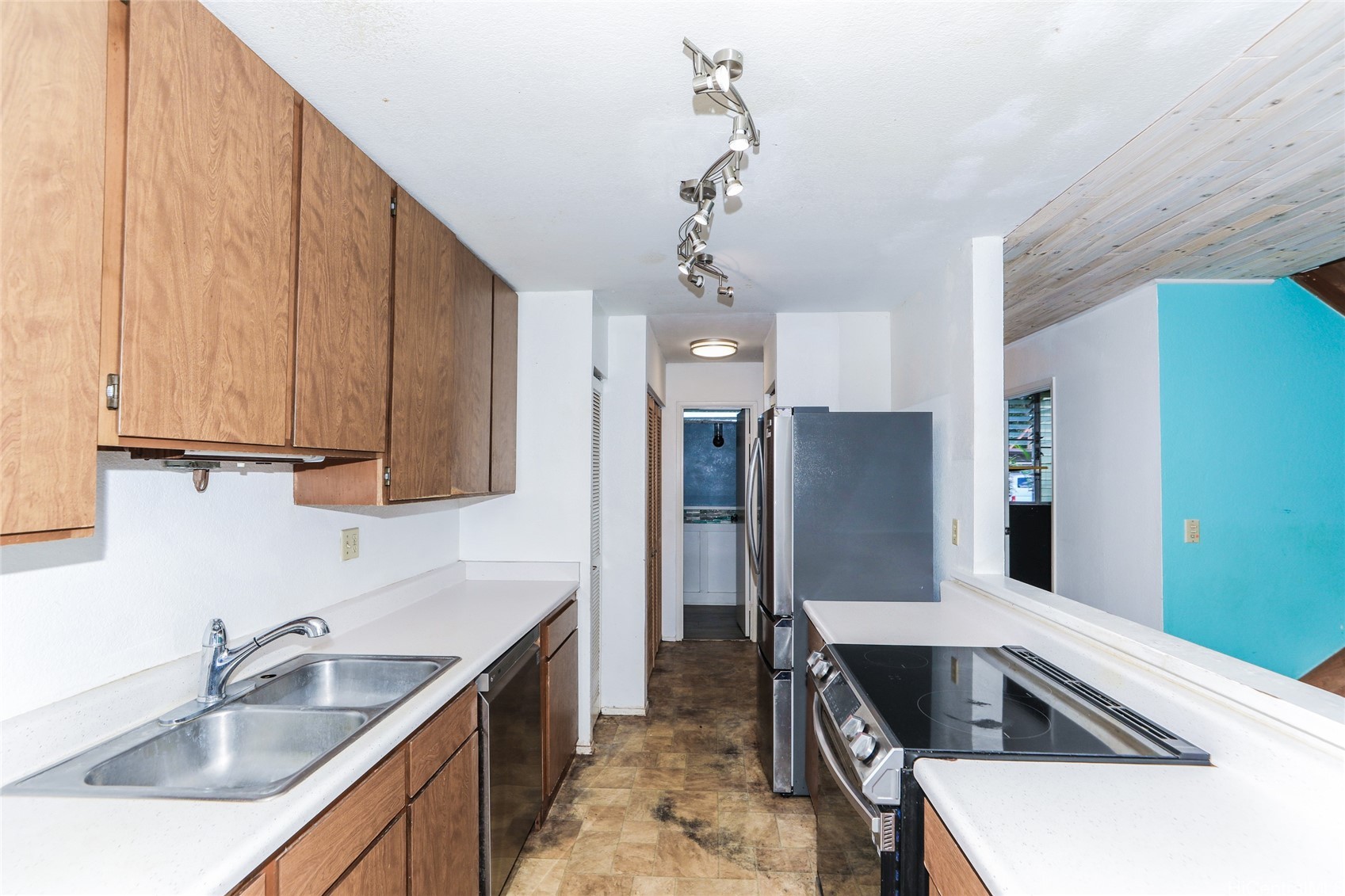 202611113 Property Photo 8