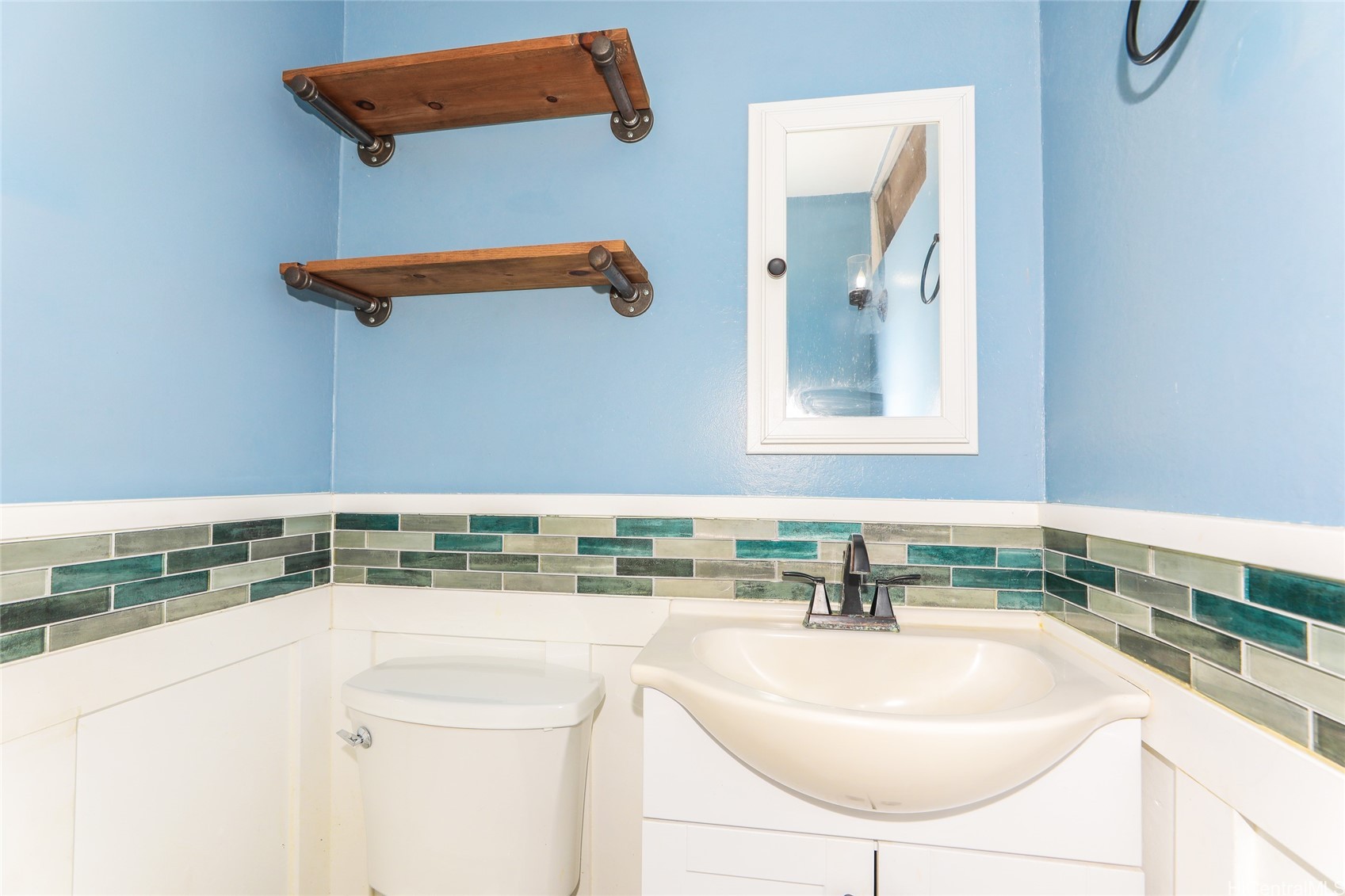 202611113 Property Photo 10