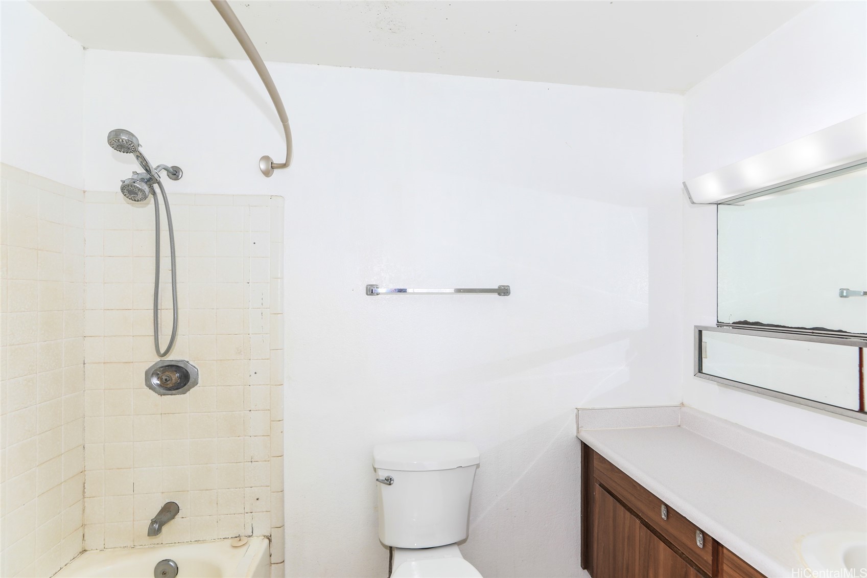 202611113 Property Photo 16