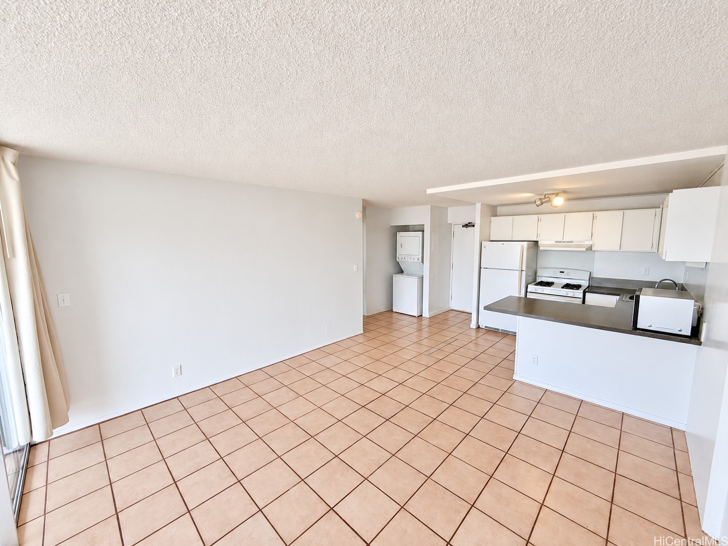 475 Atkinson Drive 1207 Property Photo 4