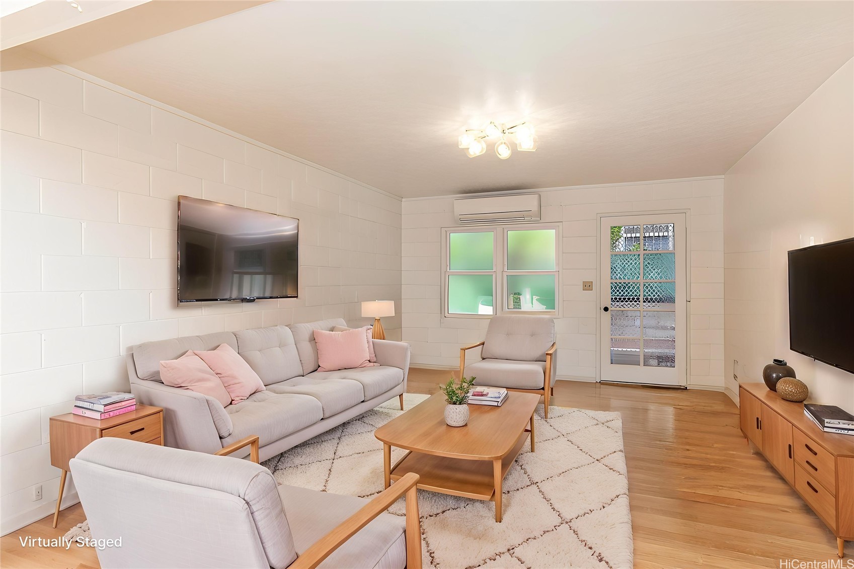 648 10th Avenue Property Photo 16