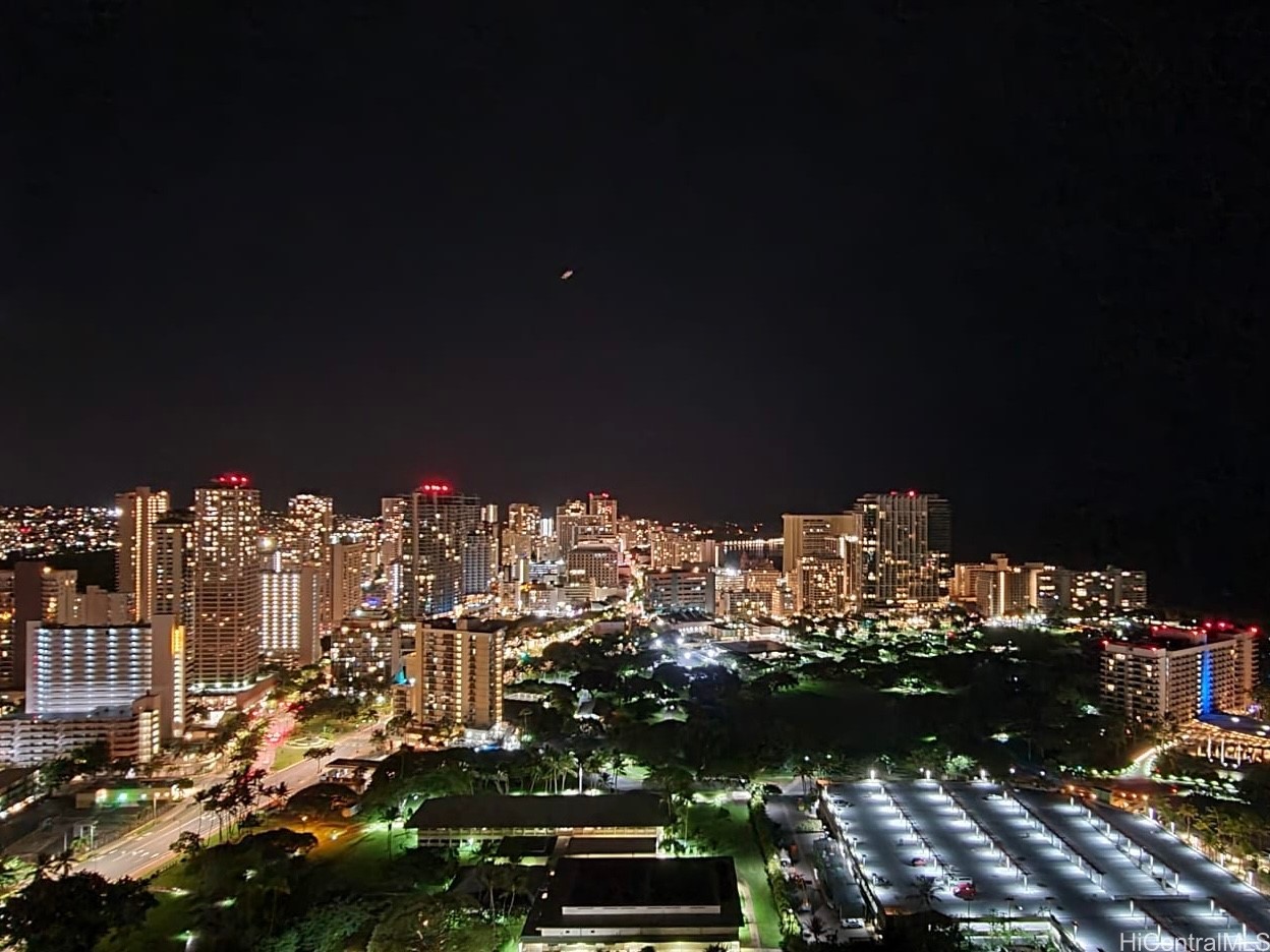 1910 Ala Moana Boulevard 40d Property Photo 6