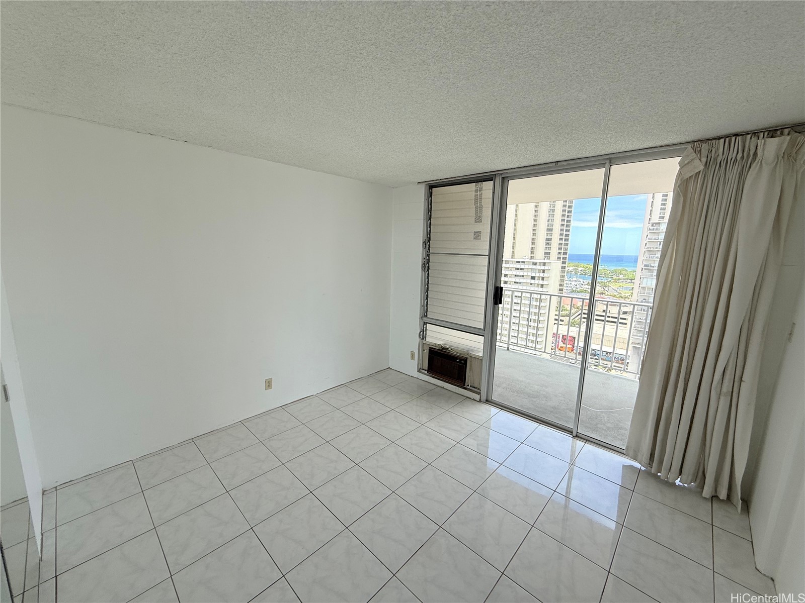 475 Atkinson Drive 1808 Property Photo 6