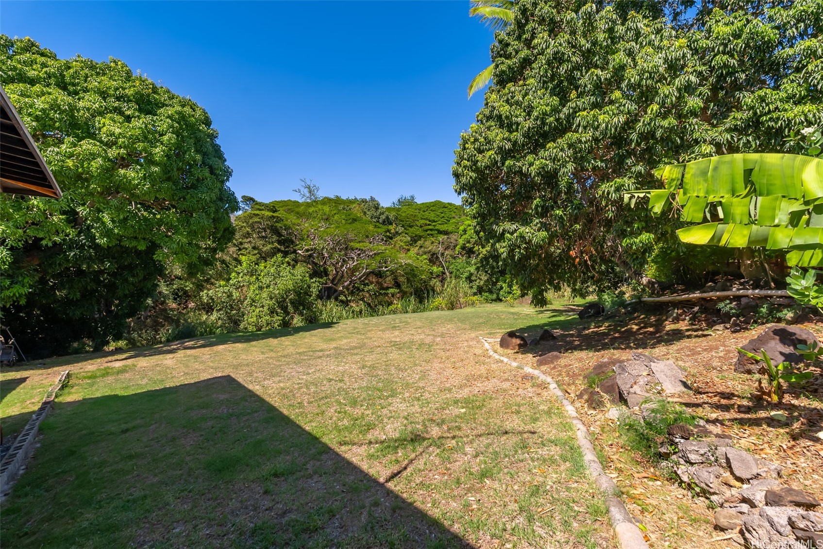 1758-a Gulick Avenue Property Photo 5
