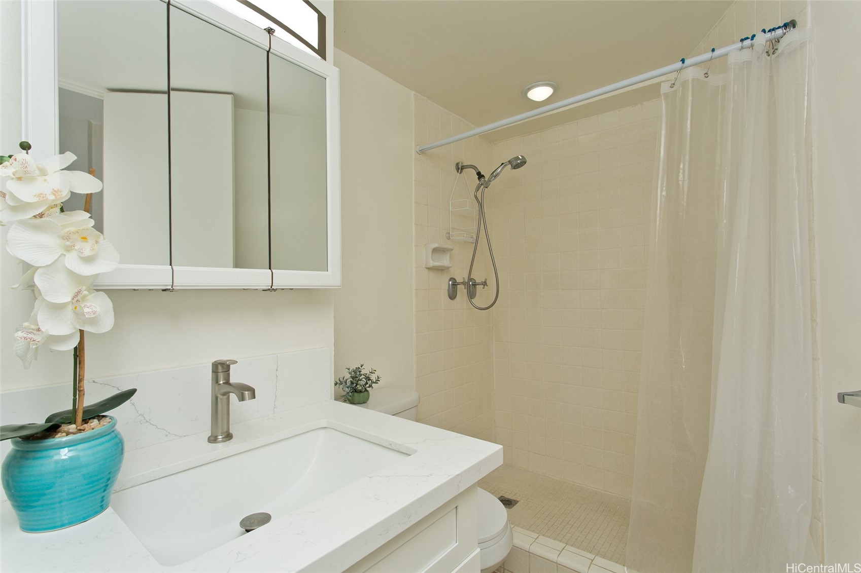 750 Amana Street 605 Property Photo 6