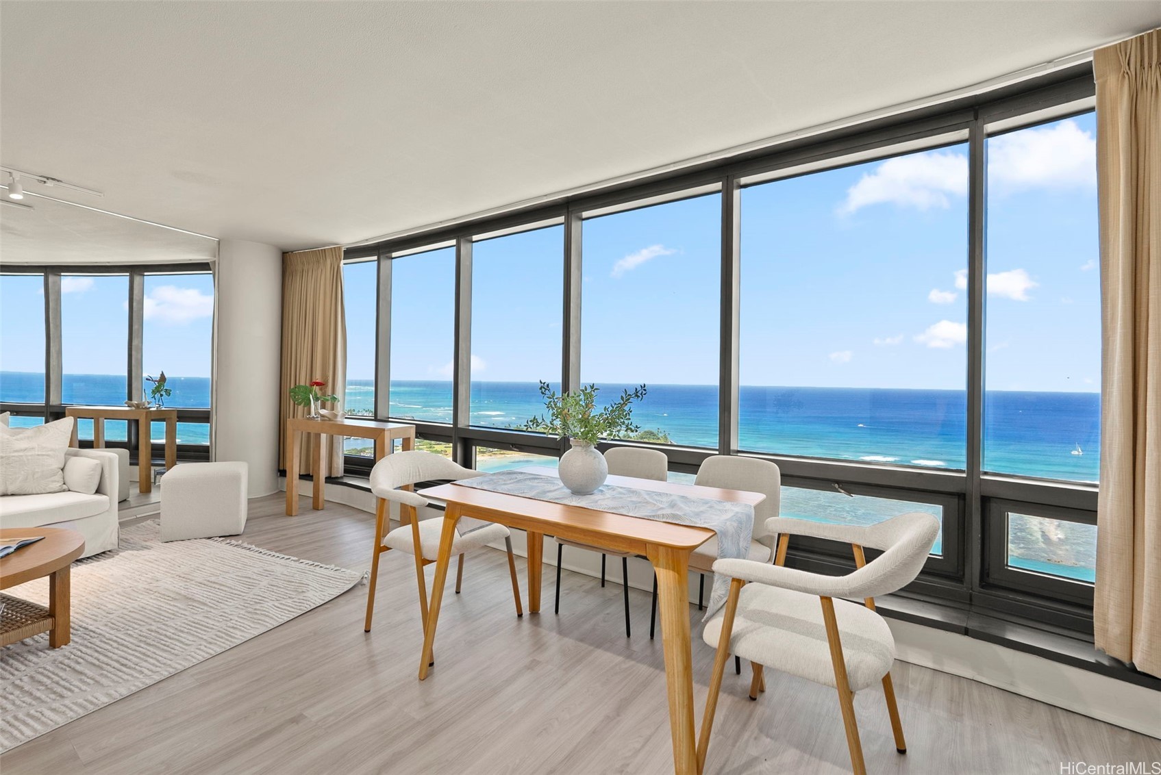 1330 Ala Moana Boulevard 3704 Property Photo 3