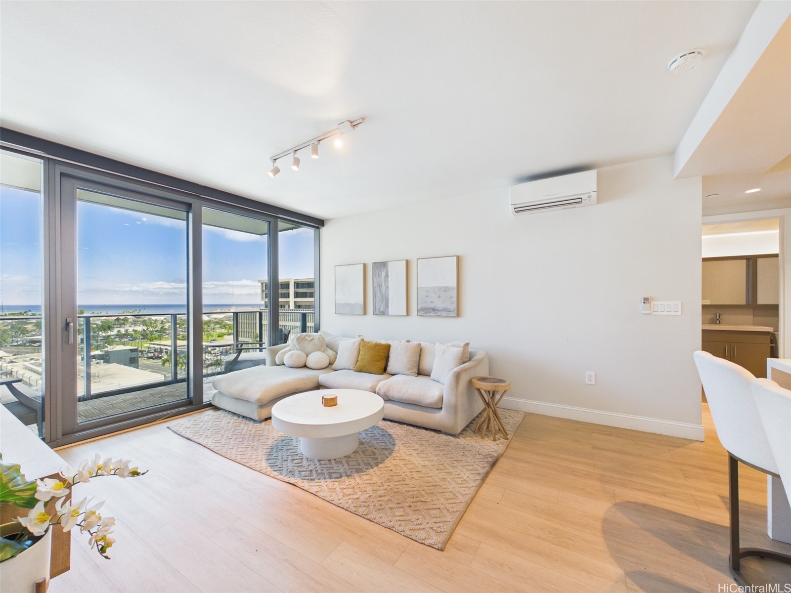 600 Ala Moana Boulevard 1105 Property Photo 1