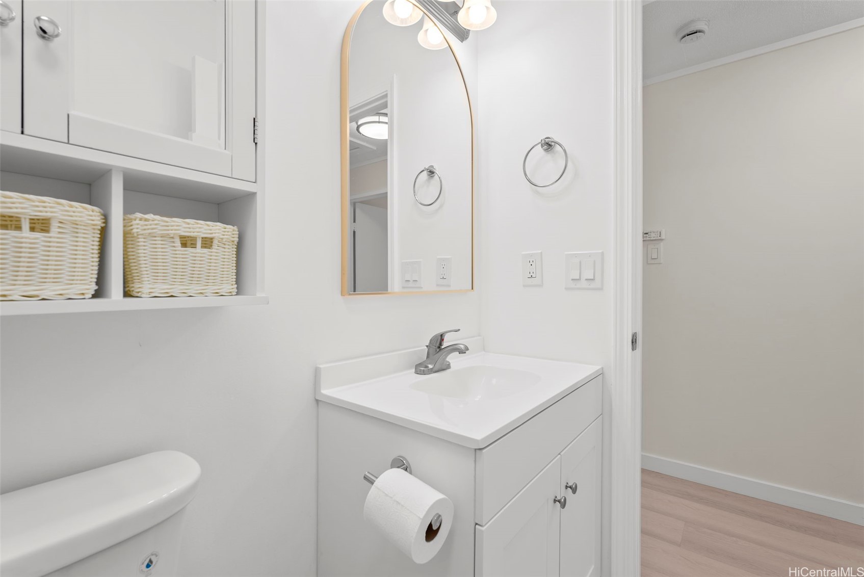 1113 Villa Lane Property Photo 18